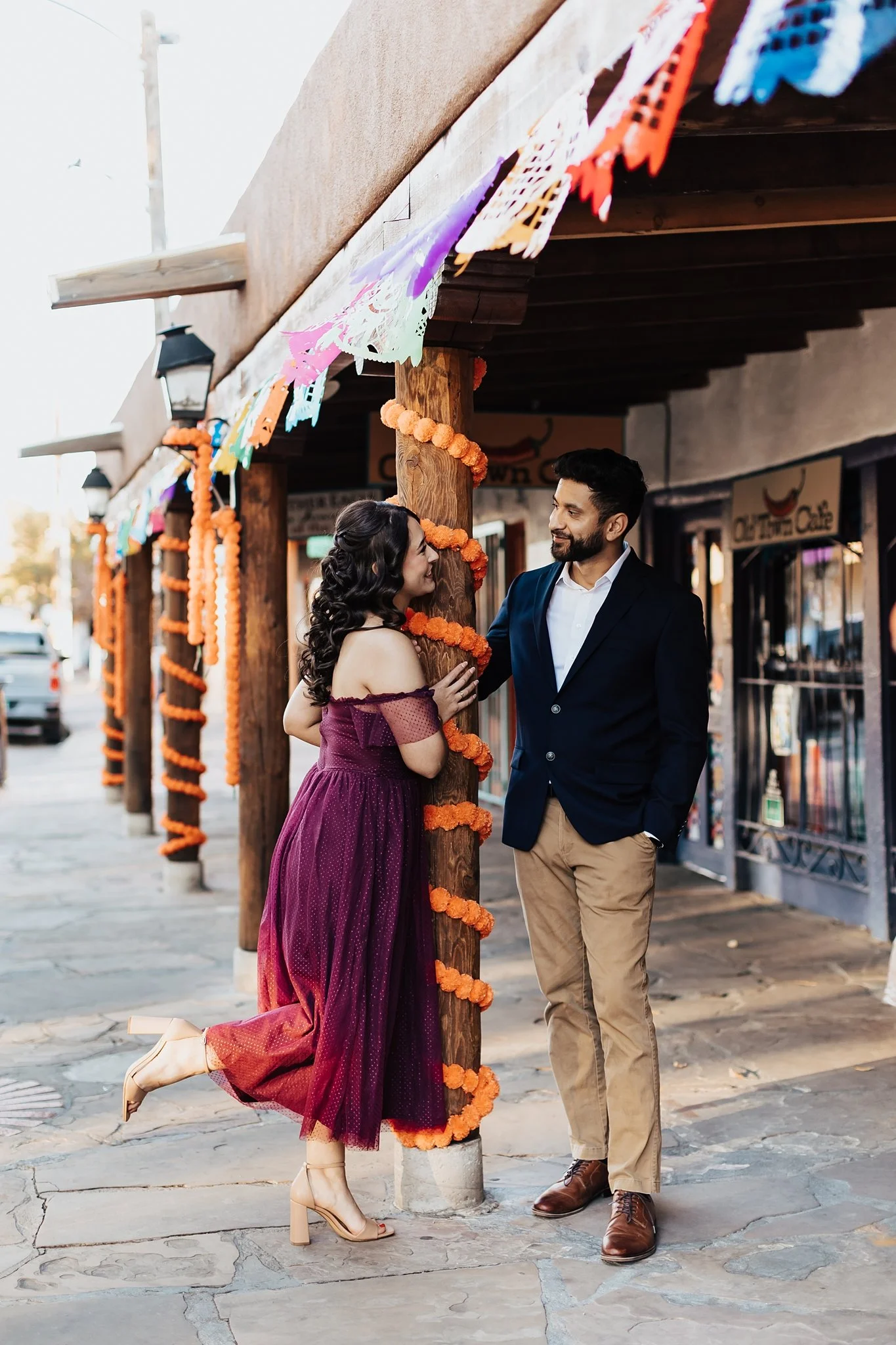 Alicia+lucia+photography+-+southwest+engagement+-+old+town+albuquerque+-+old+town+albuquerque+engagement+-+santa+fe+wedding_0017.jpg