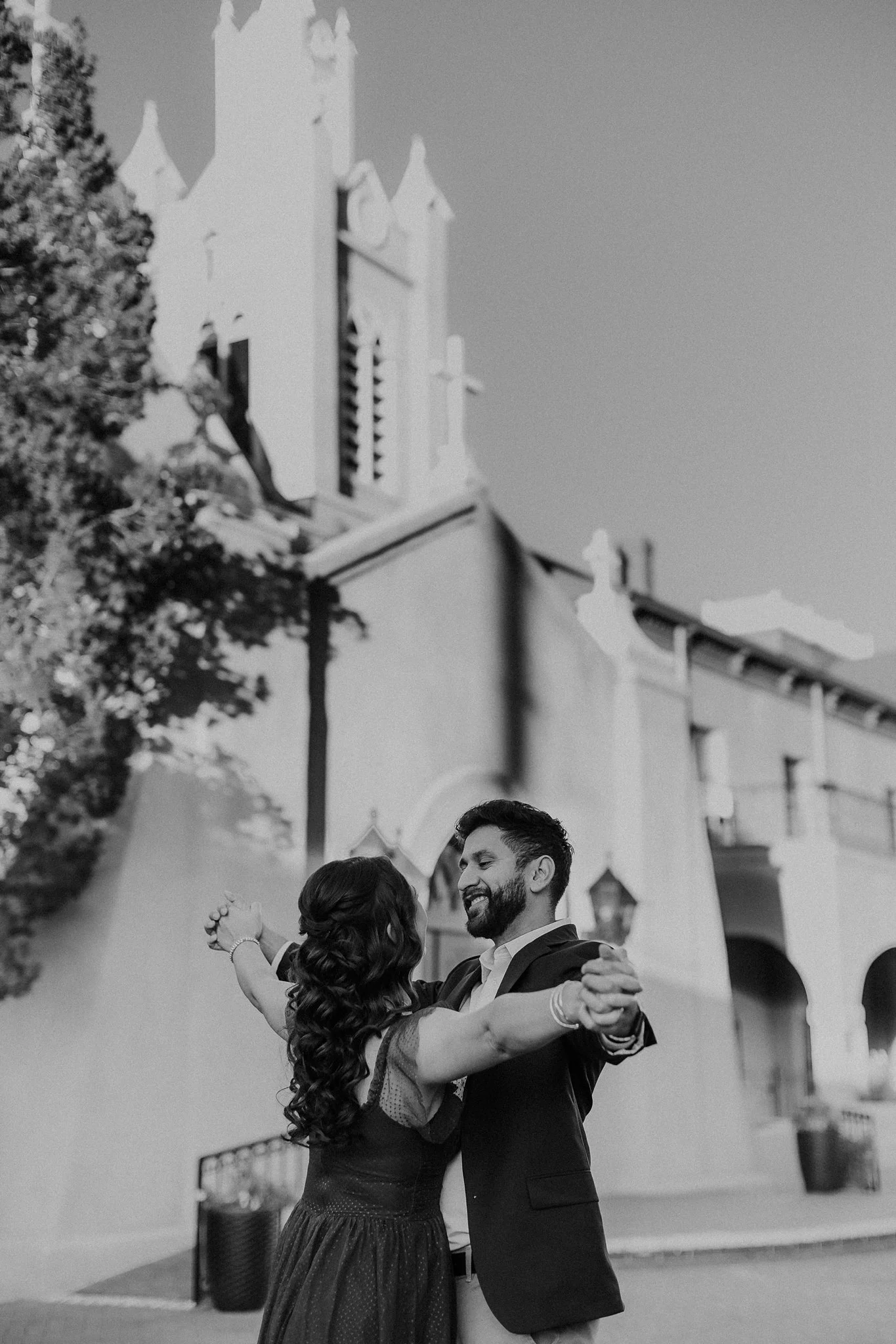 Alicia+lucia+photography+-+southwest+engagement+-+old+town+albuquerque+-+old+town+albuquerque+engagement+-+santa+fe+wedding_0046.jpg