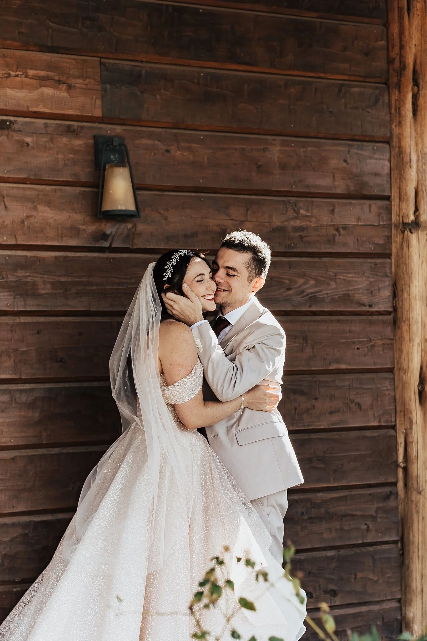 Alicia+lucia+photography+-+destination+wedding+-+ranch+wedding+-+blame+her+ranch_0006.jpg
