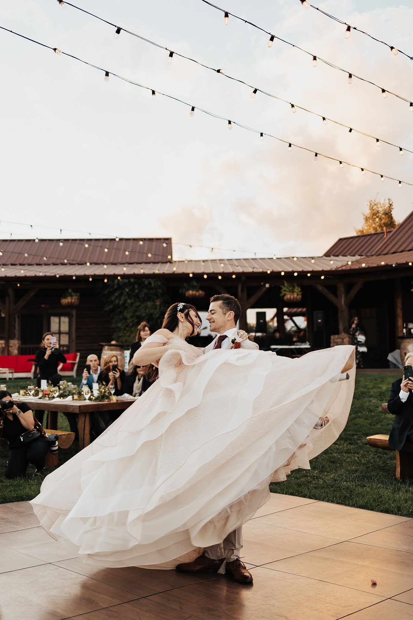 Alicia+lucia+photography+-+destination+wedding+-+ranch+wedding+-+blame+her+ranch_0030.jpg