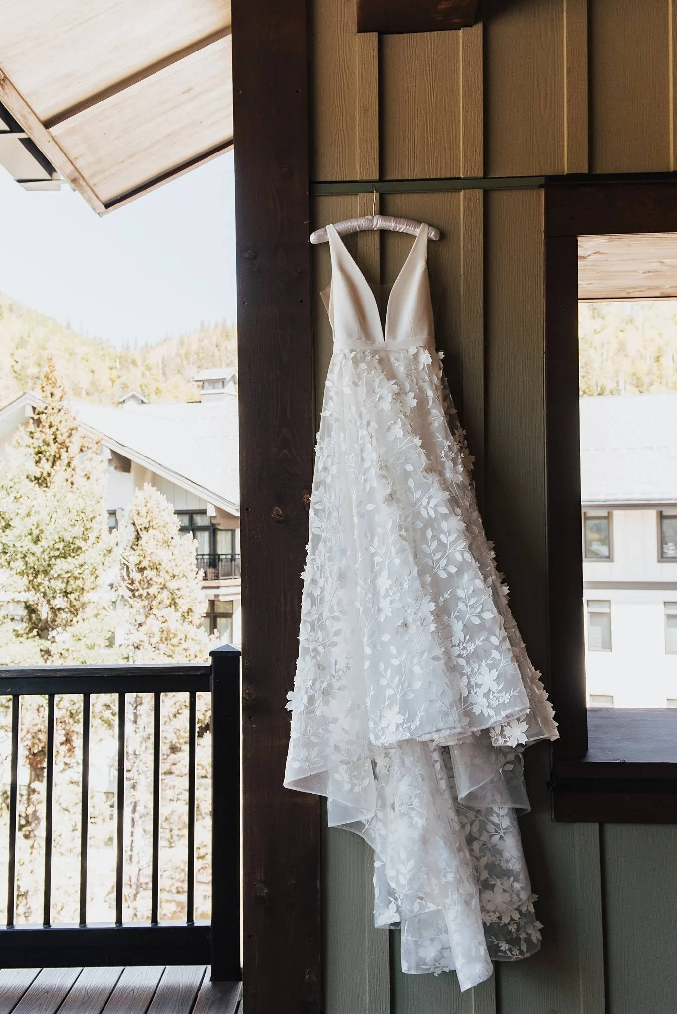 Alicia+lucia+photography+-+taos+wedding+-+taos+ski+valley+-+ski+resort+wedding_0006.jpg
