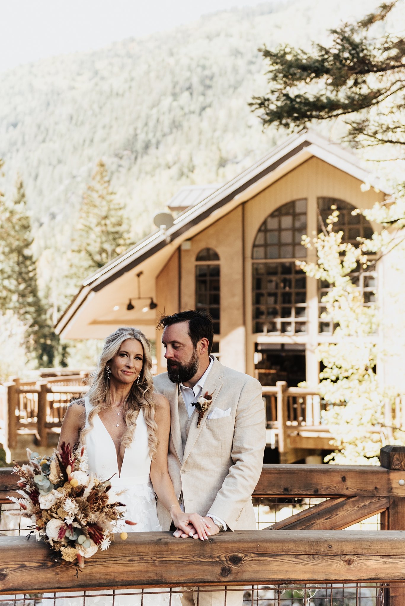 Alicia+lucia+photography+-+taos+wedding+-+taos+ski+valley+-+ski+resort+wedding_0060.jpg