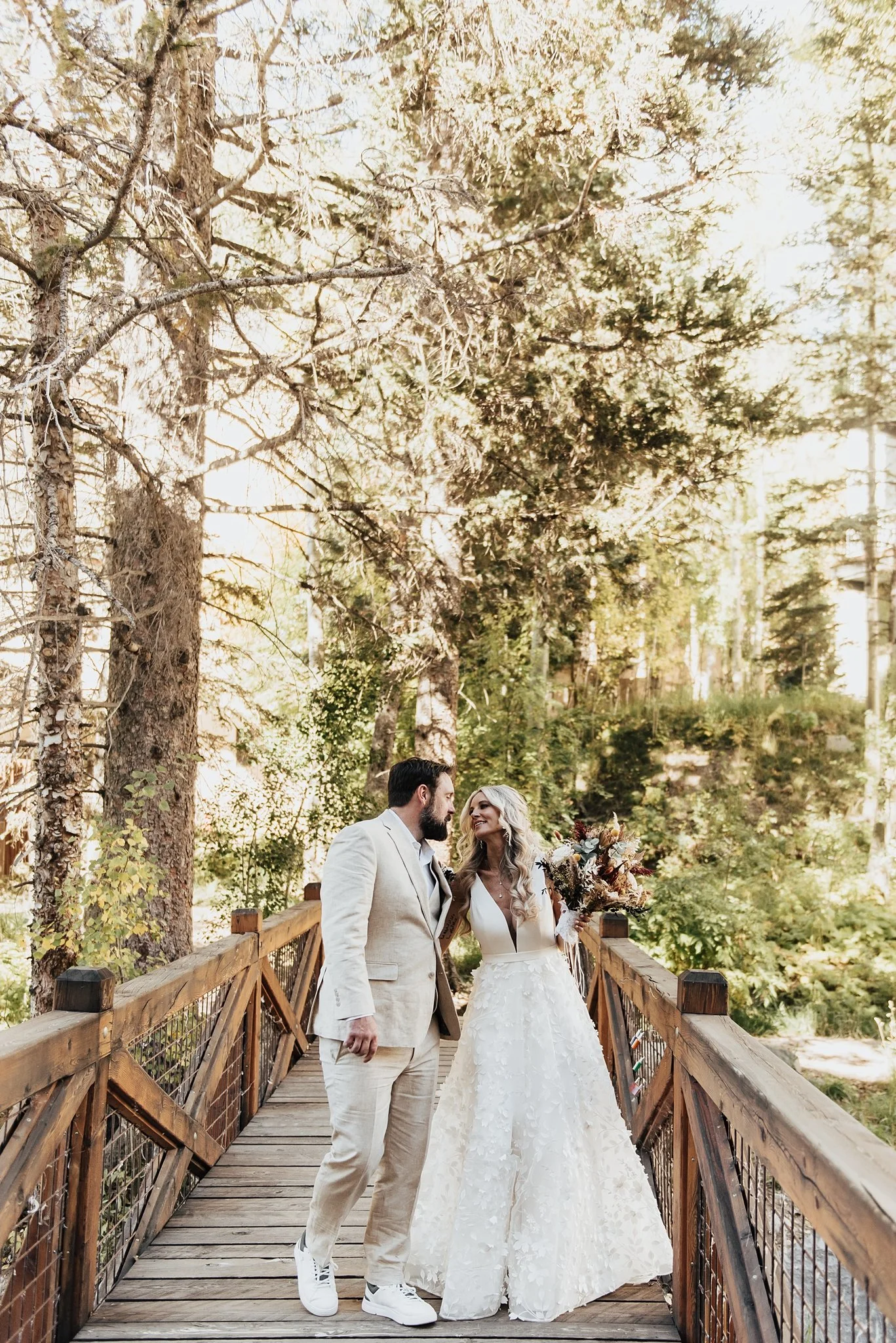 Alicia+lucia+photography+-+taos+wedding+-+taos+ski+valley+-+ski+resort+wedding_0066.jpg