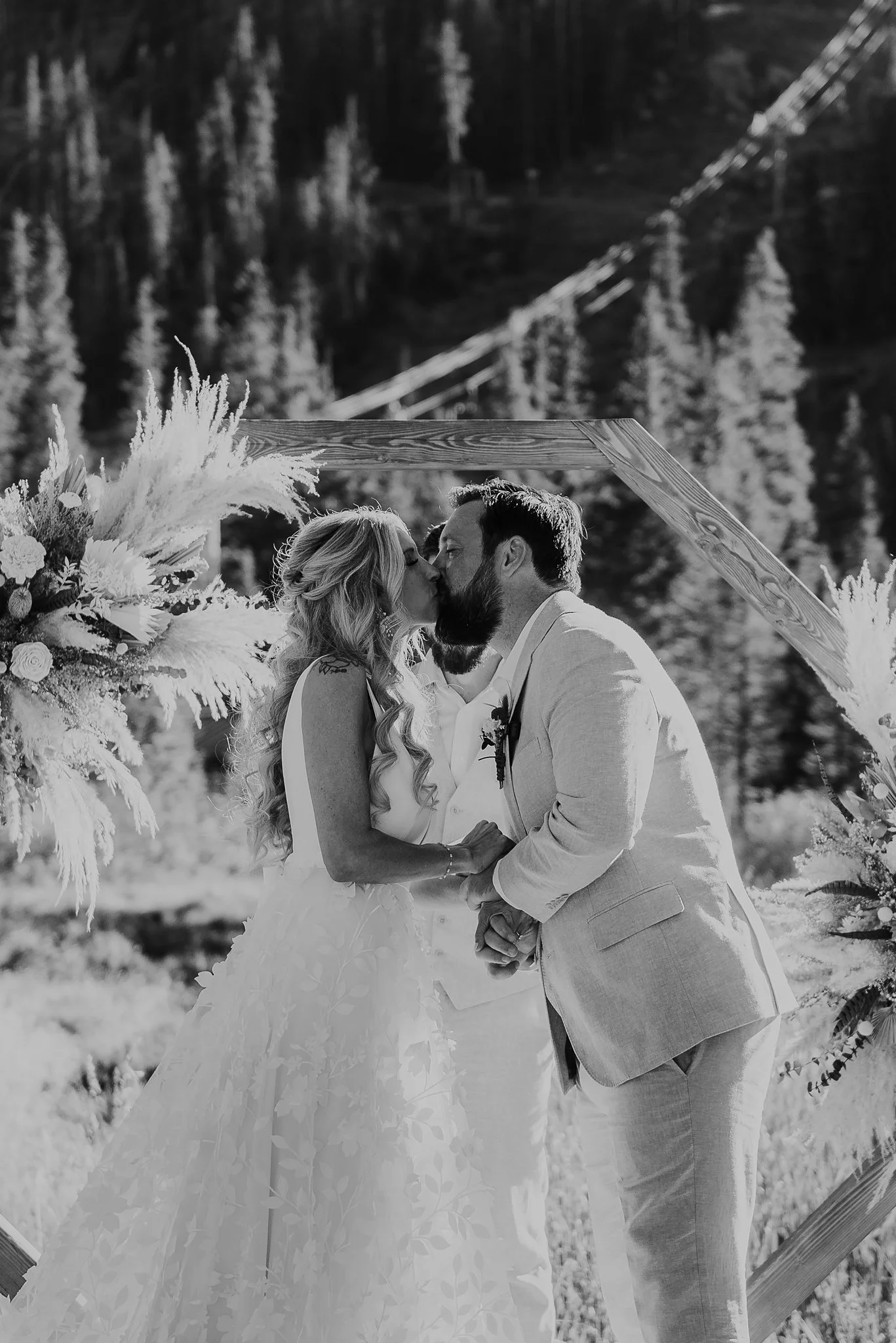 Alicia+lucia+photography+-+taos+wedding+-+taos+ski+valley+-+ski+resort+wedding_0111.jpg