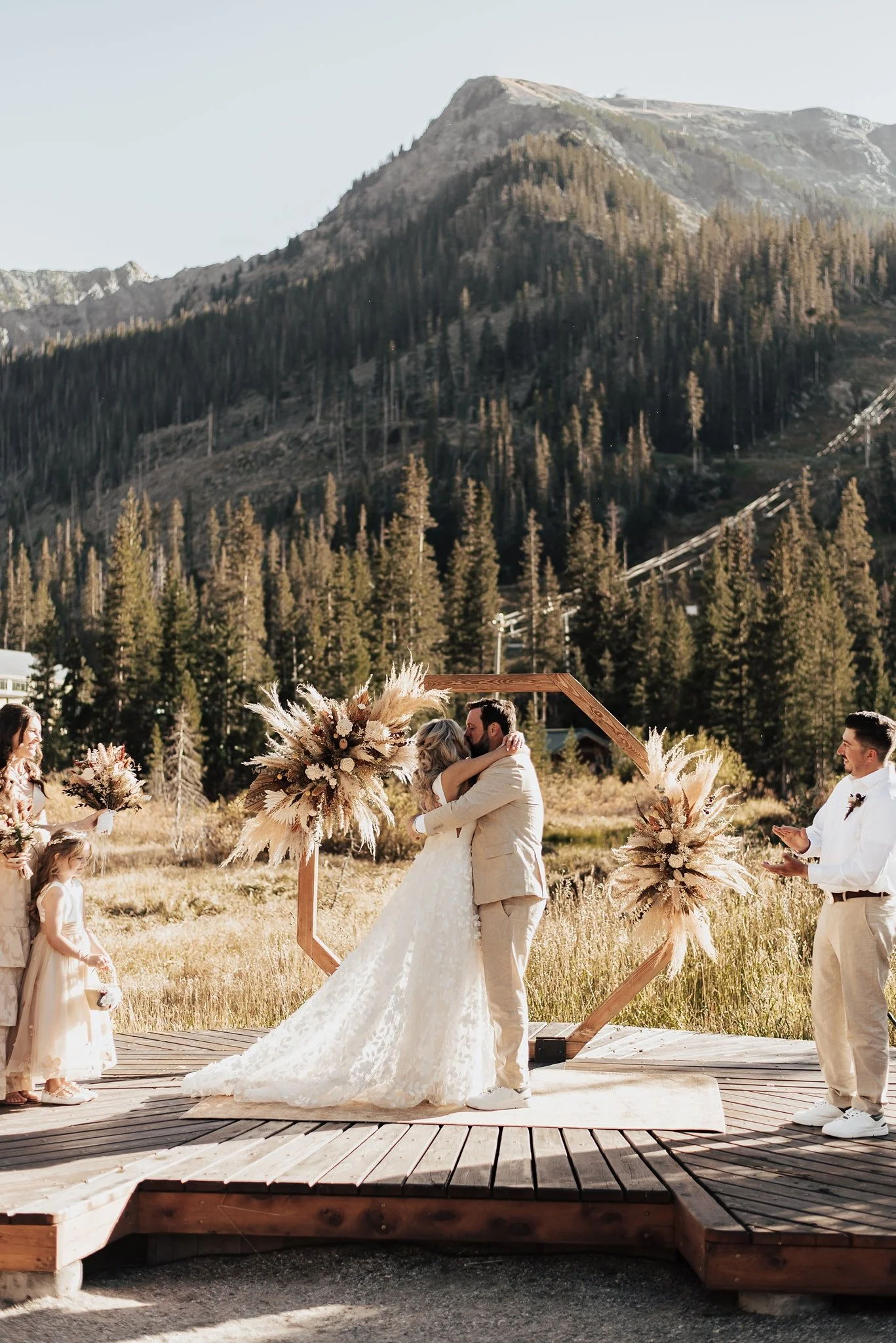 Alicia+lucia+photography+-+taos+wedding+-+taos+ski+valley+-+ski+resort+wedding_0117.jpg