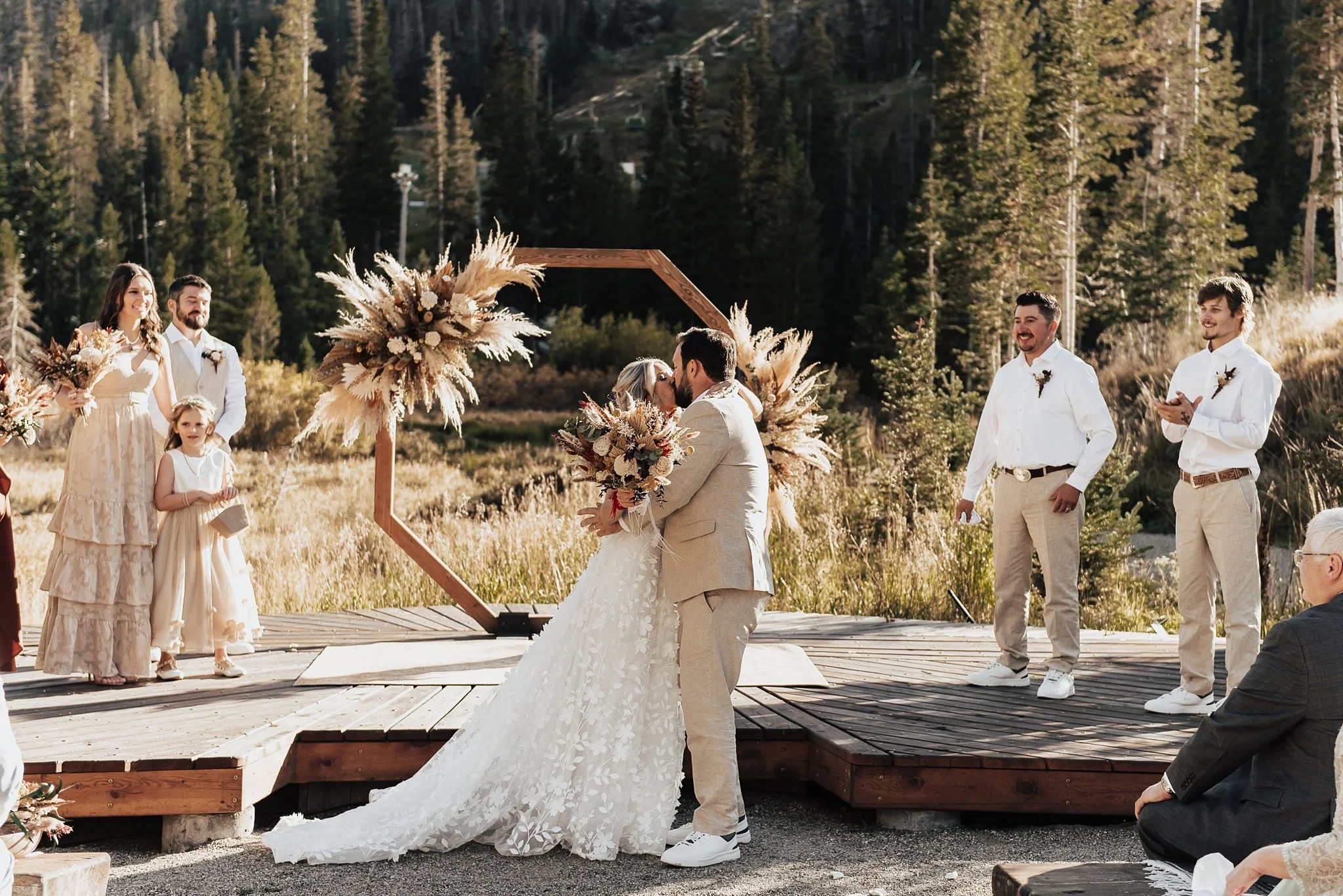 Alicia+lucia+photography+-+taos+wedding+-+taos+ski+valley+-+ski+resort+wedding_0126.jpg