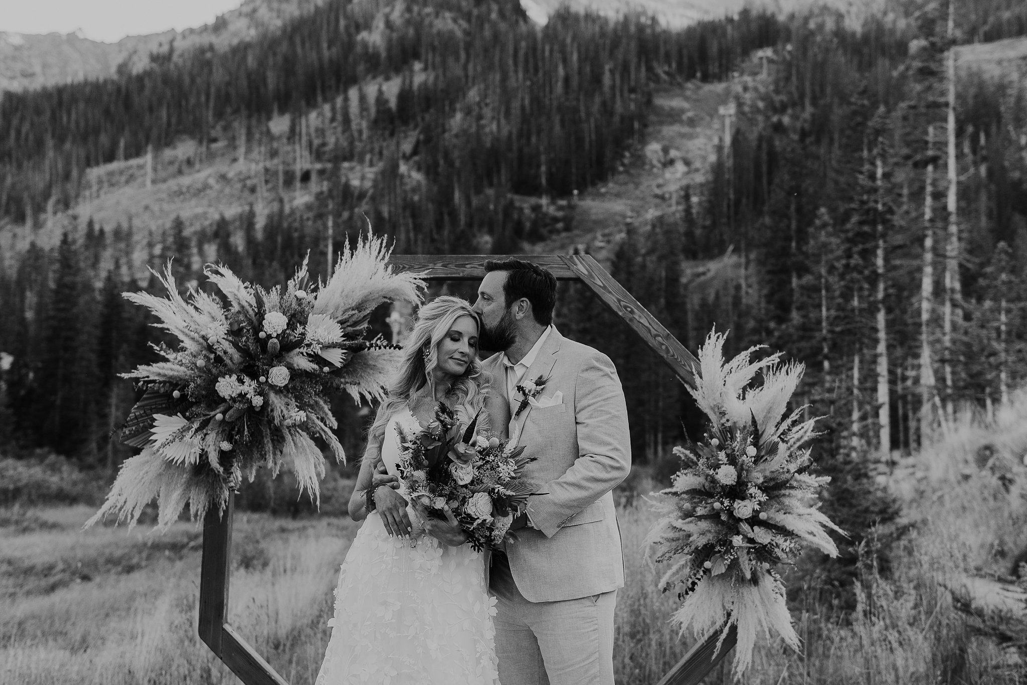 Alicia+lucia+photography+-+taos+wedding+-+taos+ski+valley+-+ski+resort+wedding_0134.jpg