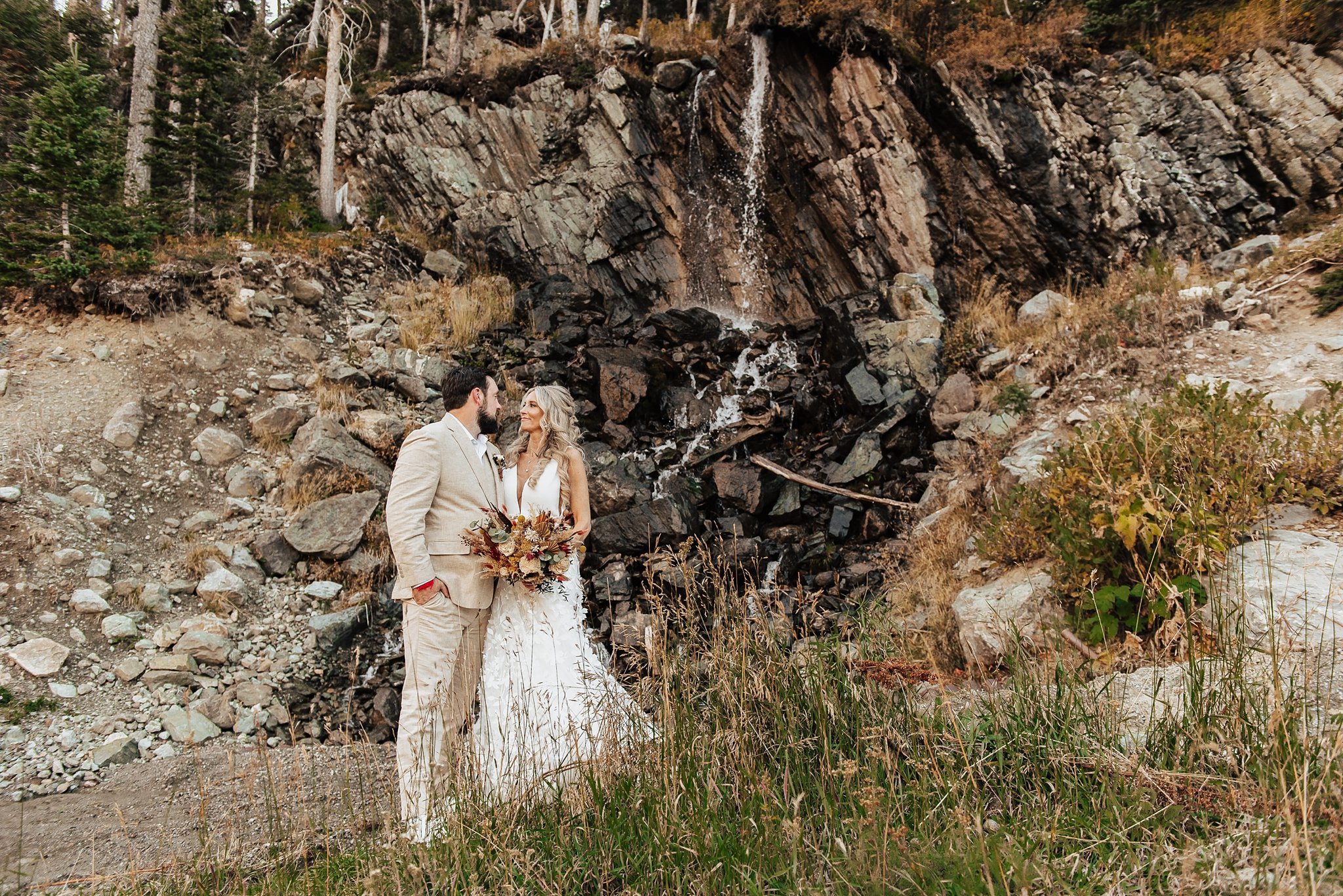 Alicia+lucia+photography+-+taos+wedding+-+taos+ski+valley+-+ski+resort+wedding_0153.jpg