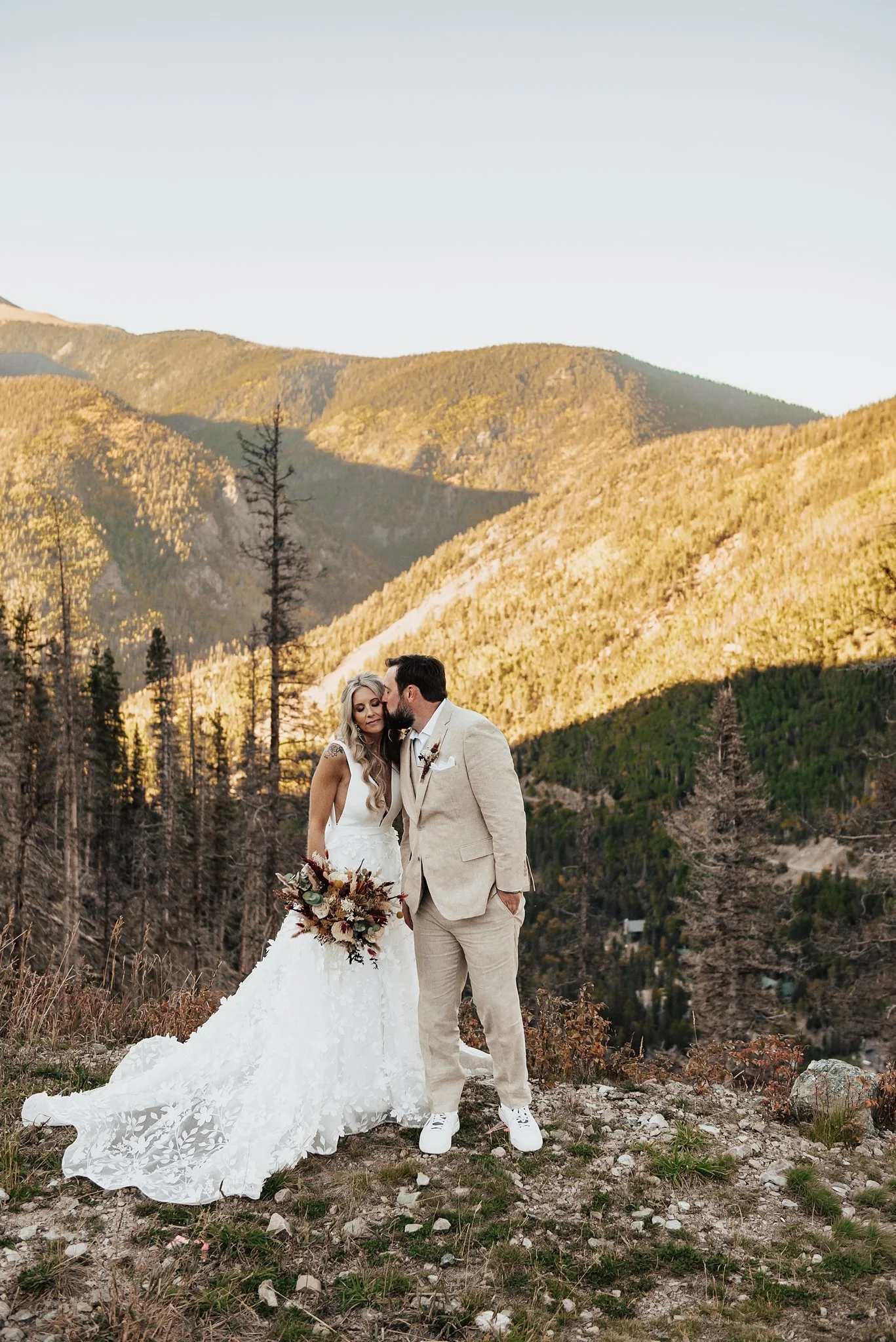 Alicia+lucia+photography+-+taos+wedding+-+taos+ski+valley+-+ski+resort+wedding_0160.jpg