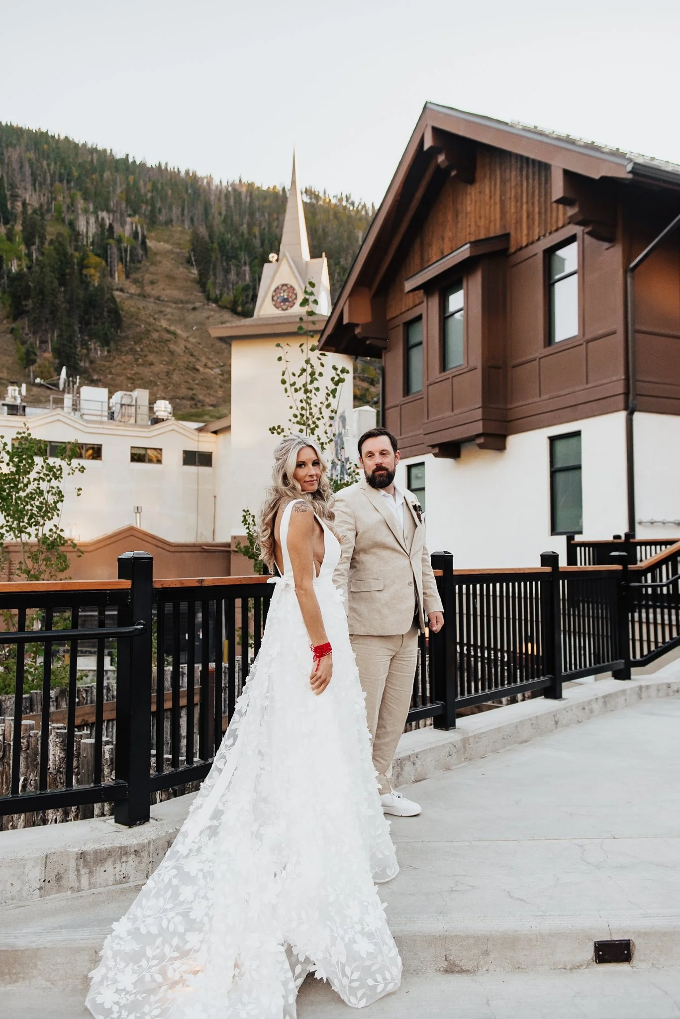 Alicia+lucia+photography+-+taos+wedding+-+taos+ski+valley+-+ski+resort+wedding_0169.jpg