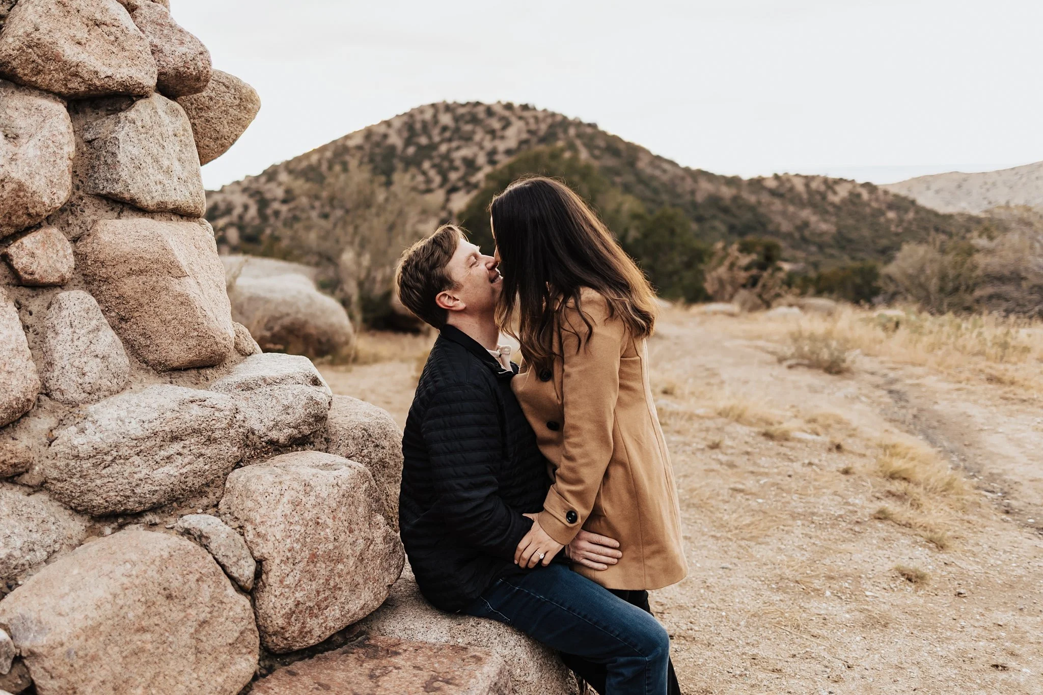 Alicia+lucia+photography+-+desert+engagement+-+mountain+engagement+-+southwest+engagement_0008.jpg