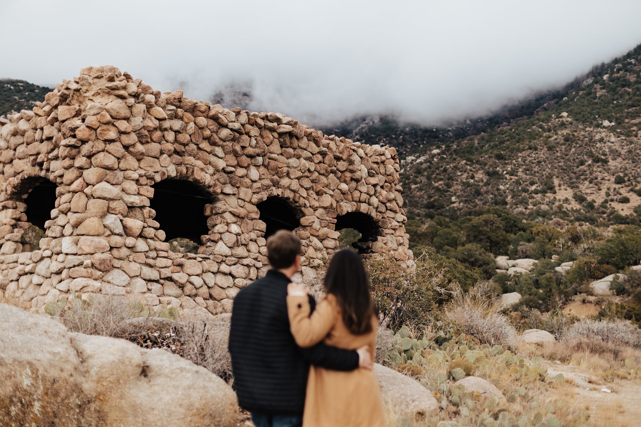 Alicia+lucia+photography+-+desert+engagement+-+mountain+engagement+-+southwest+engagement_0034.jpg