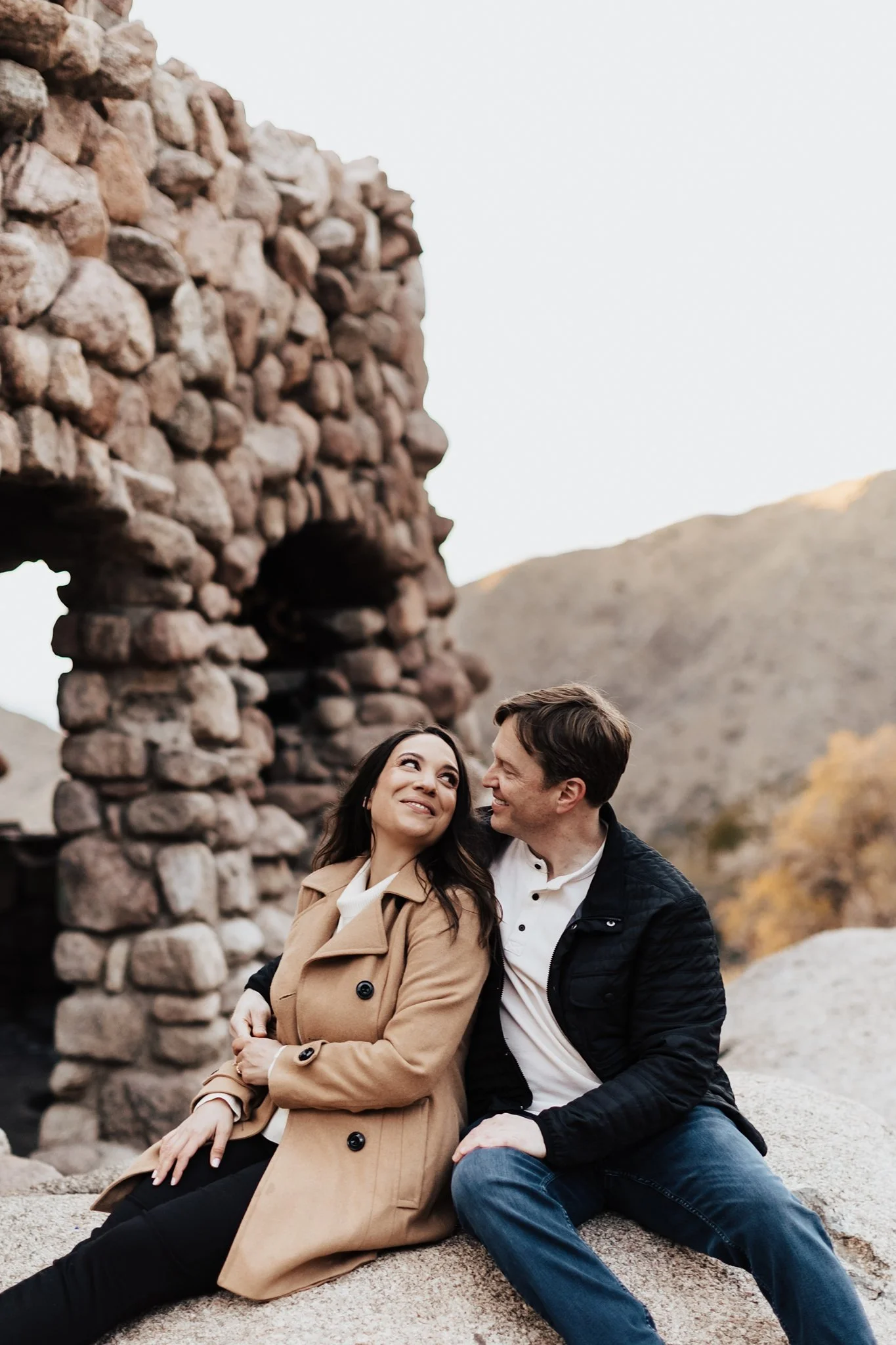 Alicia+lucia+photography+-+desert+engagement+-+mountain+engagement+-+southwest+engagement_0051.jpg