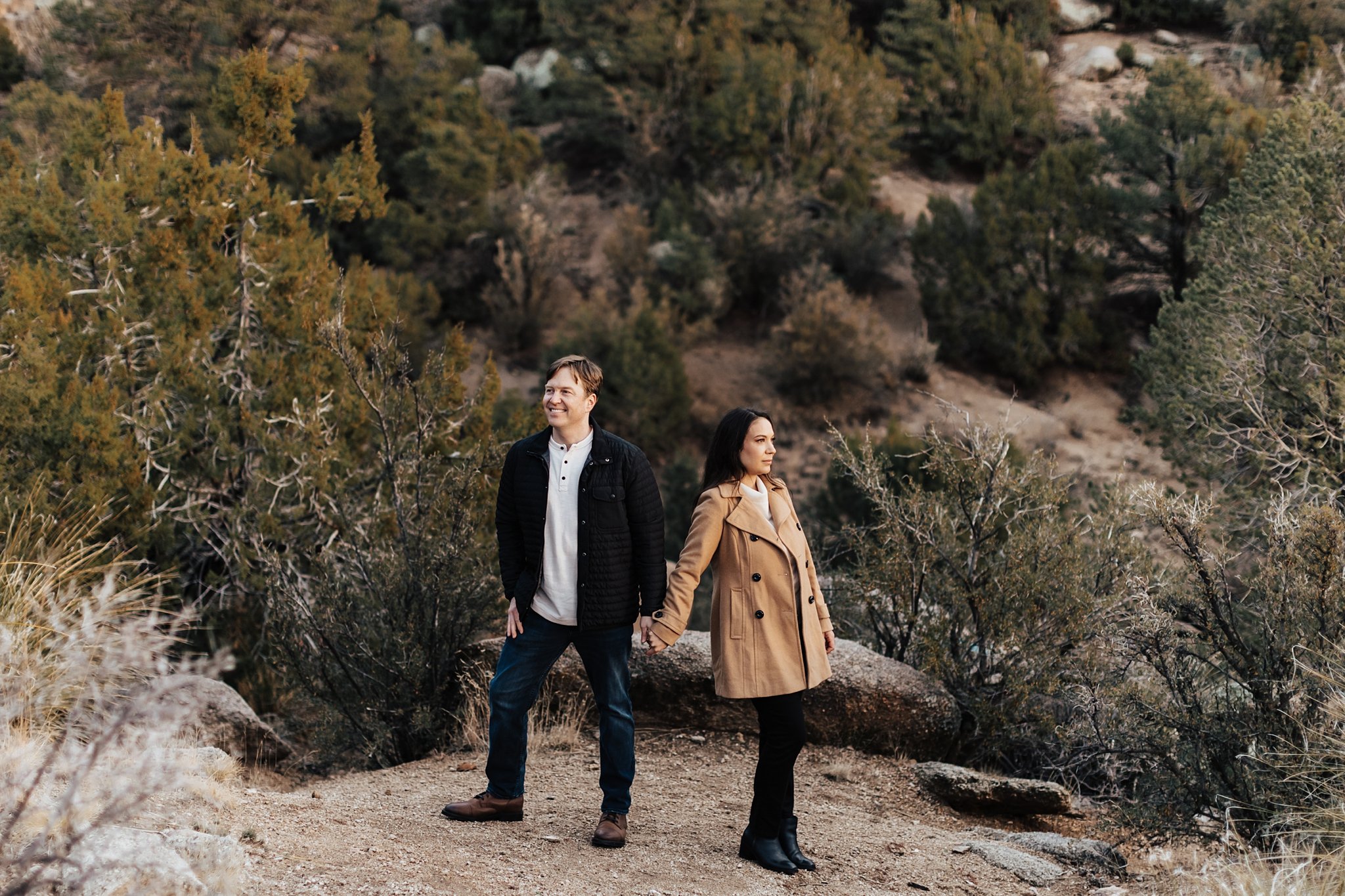 Alicia+lucia+photography+-+desert+engagement+-+mountain+engagement+-+southwest+engagement_0057.jpg