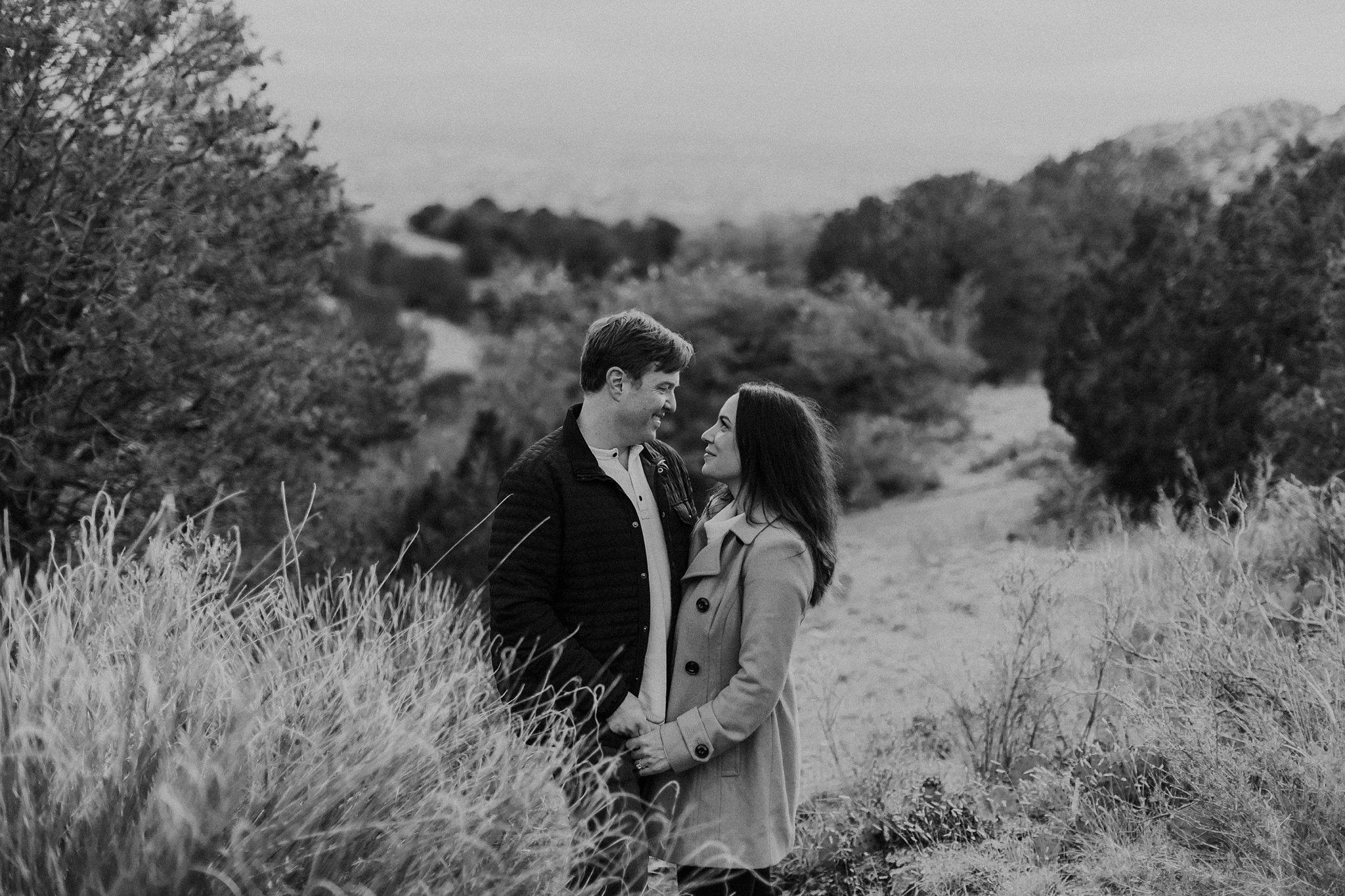 Alicia+lucia+photography+-+desert+engagement+-+mountain+engagement+-+southwest+engagement_0077.jpg