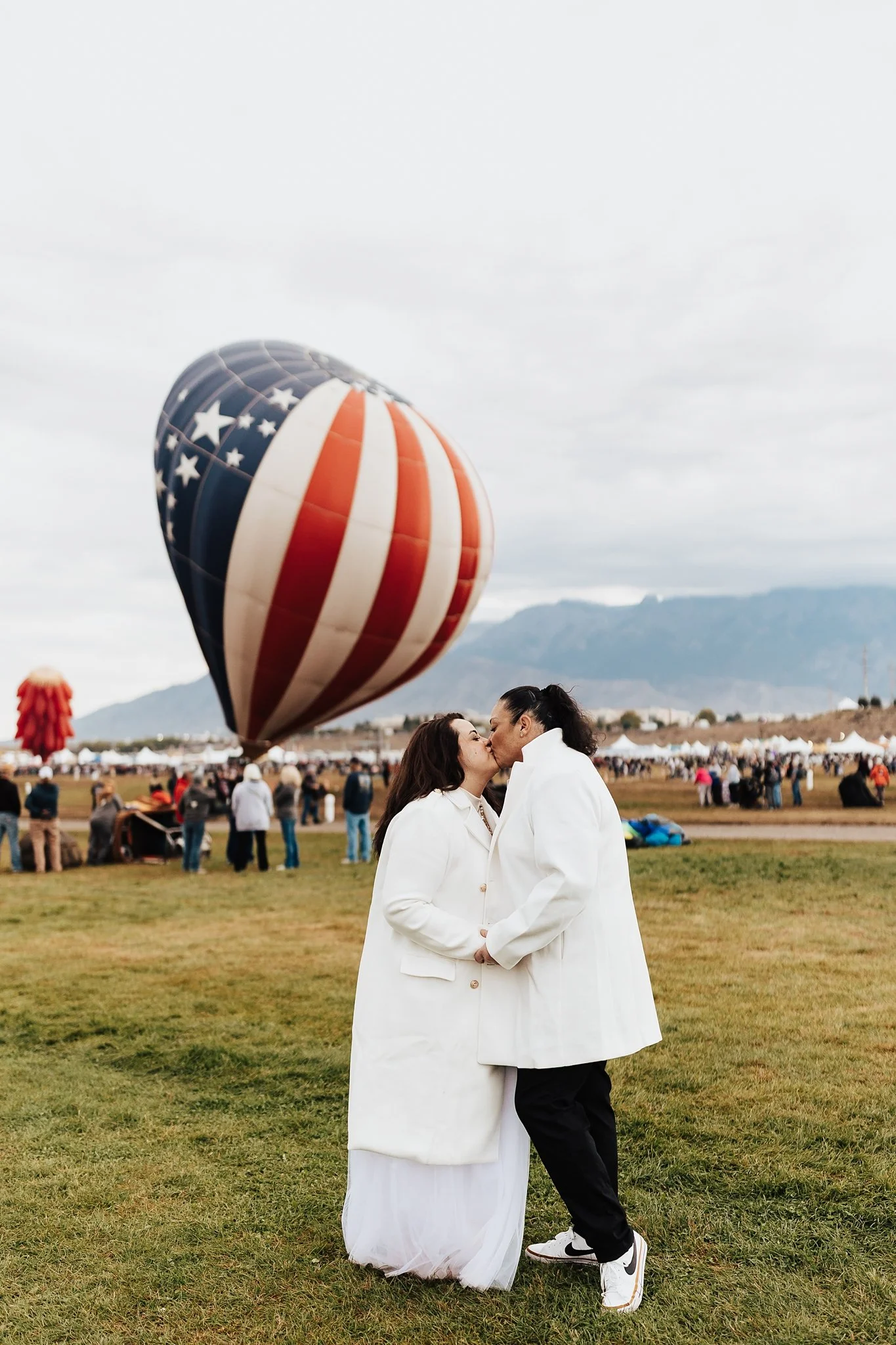 Alicia+lucia+photography+-+balloon+fiesta+-+balloon+fiesta+wedding+-+balloon+fiesta+elopement_0043.jpg