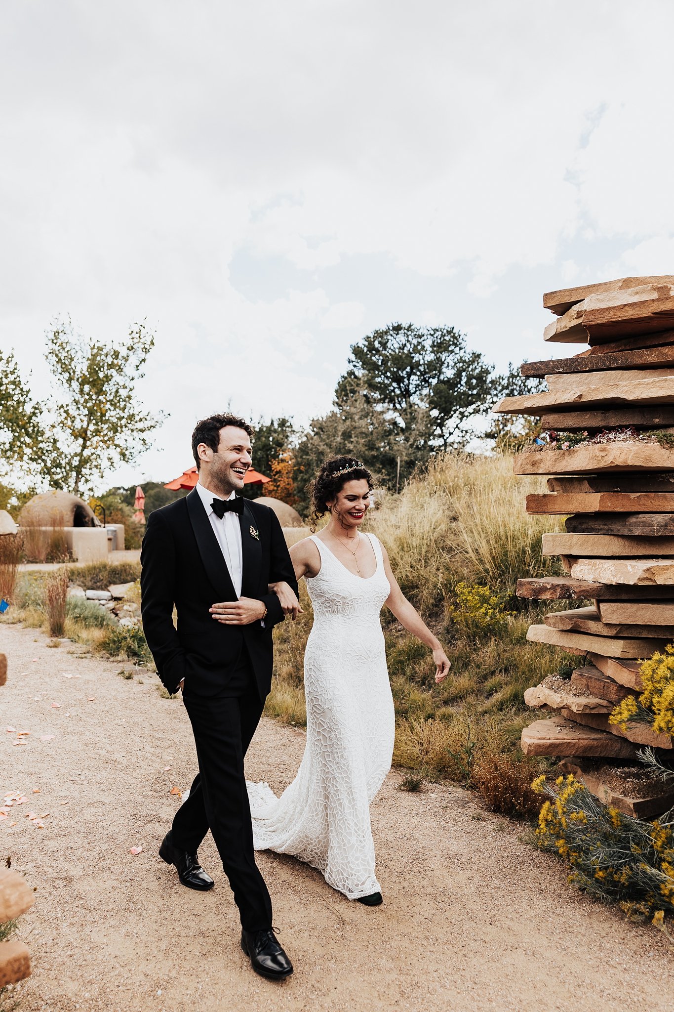 Alicia+lucia+photography+-+destination+wedding+-+botanical+garden+wedding+-+santa+fe+botanical+garden+-+santa+fe+plaza_0023.jpg