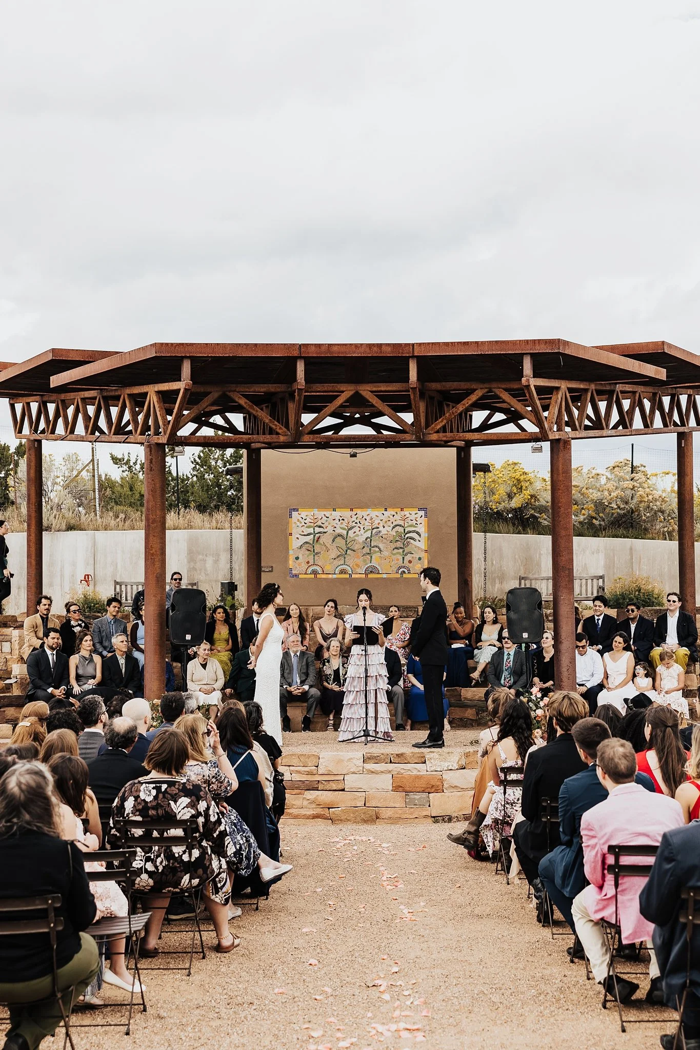 Alicia+lucia+photography+-+destination+wedding+-+botanical+garden+wedding+-+santa+fe+botanical+garden+-+santa+fe+plaza_0025.jpg