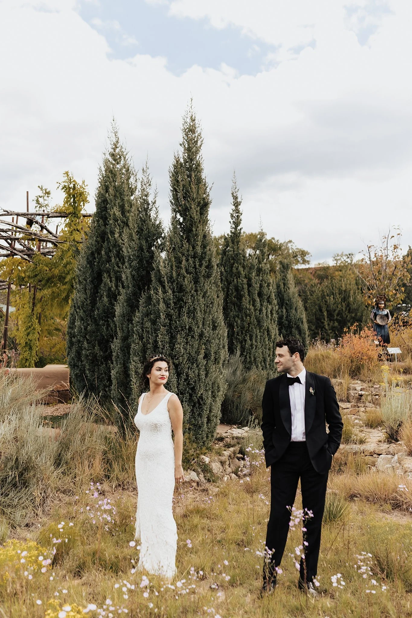 Alicia+lucia+photography+-+destination+wedding+-+botanical+garden+wedding+-+santa+fe+botanical+garden+-+santa+fe+plaza_0082.jpg