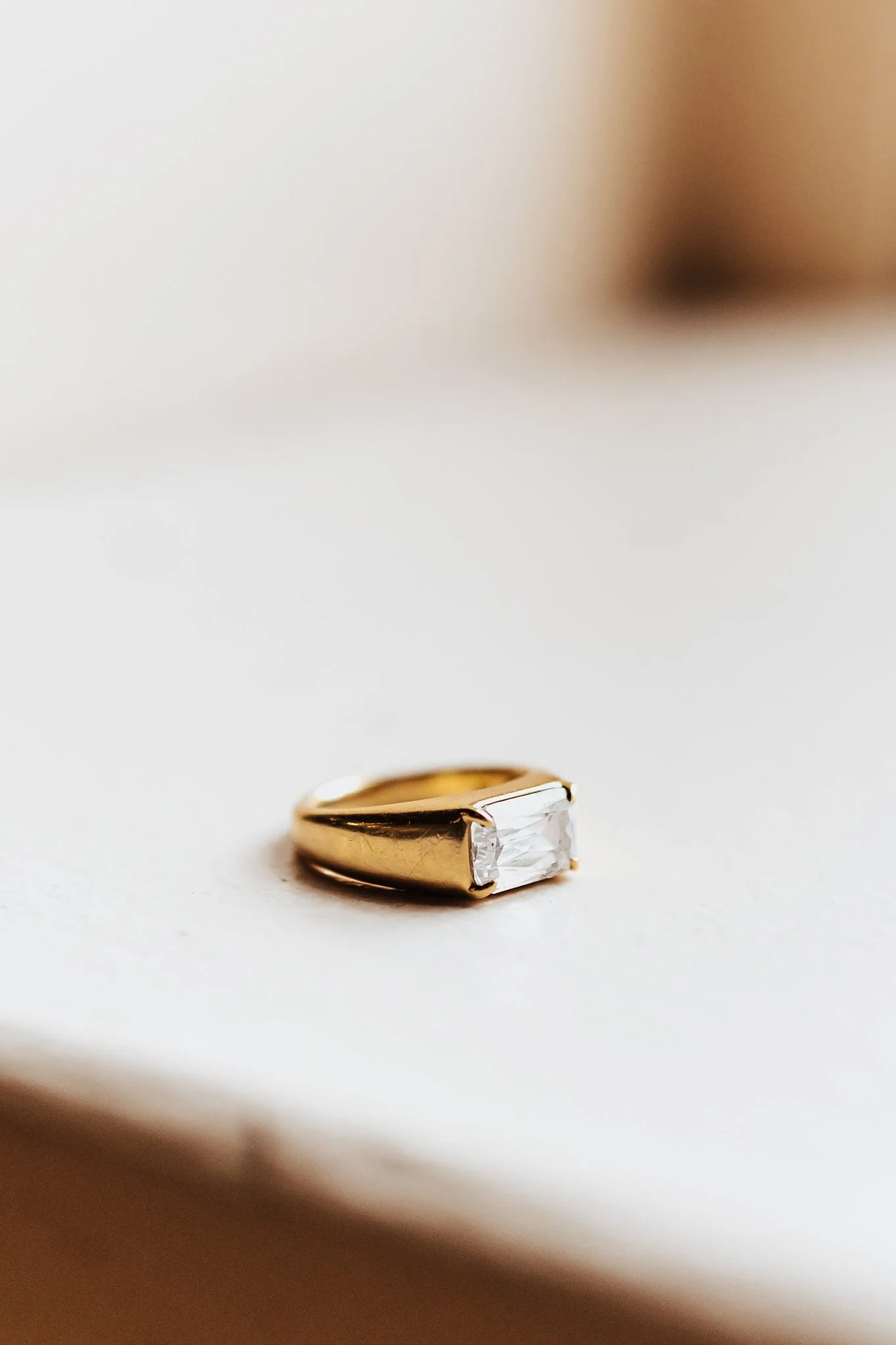 Alicia+lucia+photography+-+santa+fe+engagement+book+shop+engagement+-+library+engagement_0004.jpg