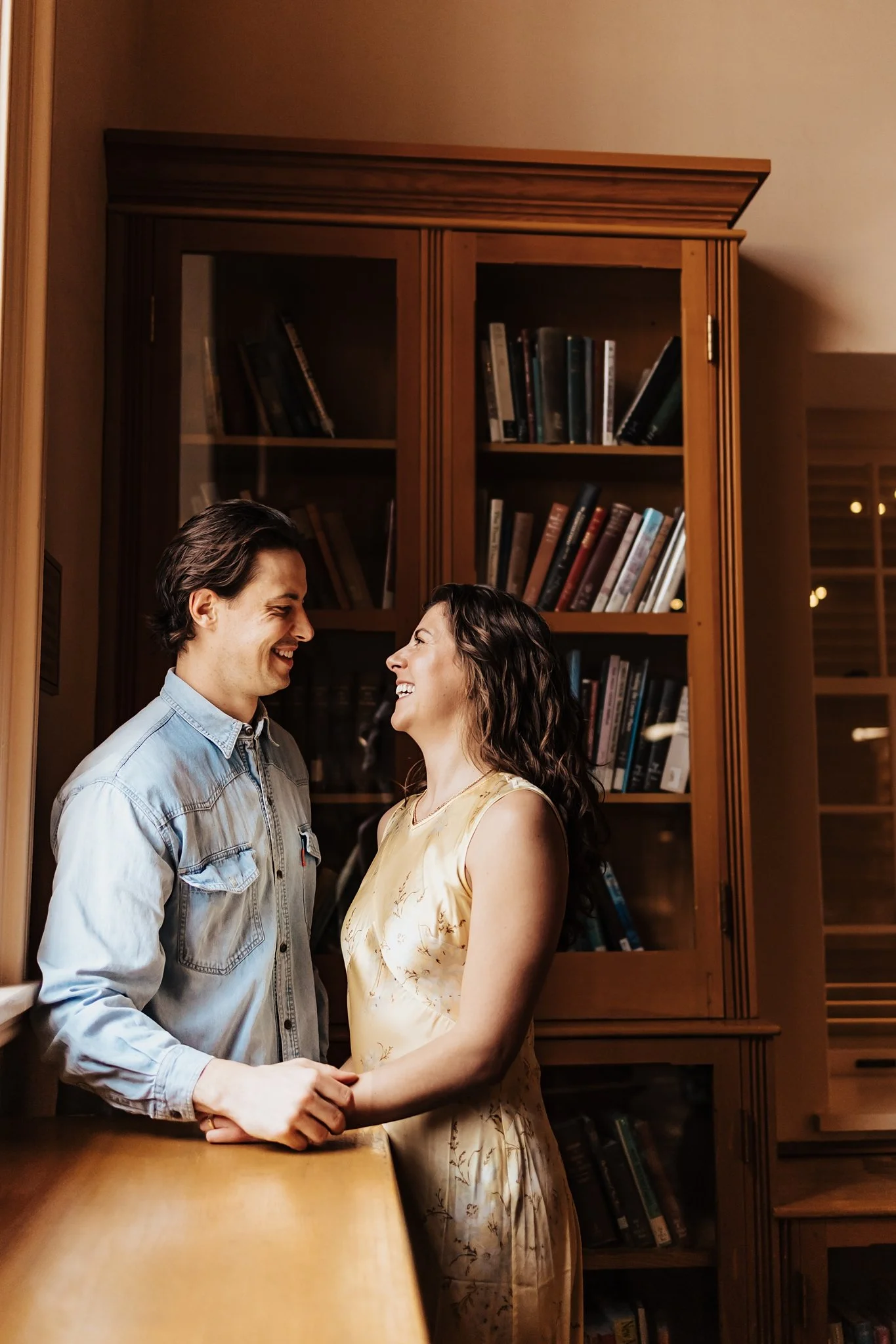 Alicia+lucia+photography+-+santa+fe+engagement+book+shop+engagement+-+library+engagement_0019.jpg