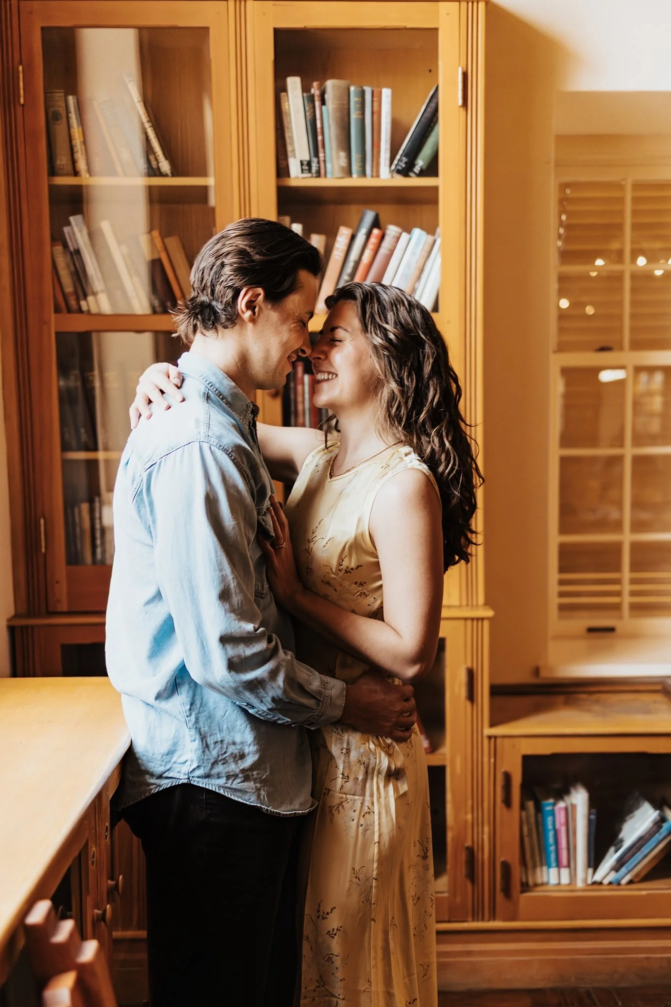Alicia+lucia+photography+-+santa+fe+engagement+book+shop+engagement+-+library+engagement_0021.jpg