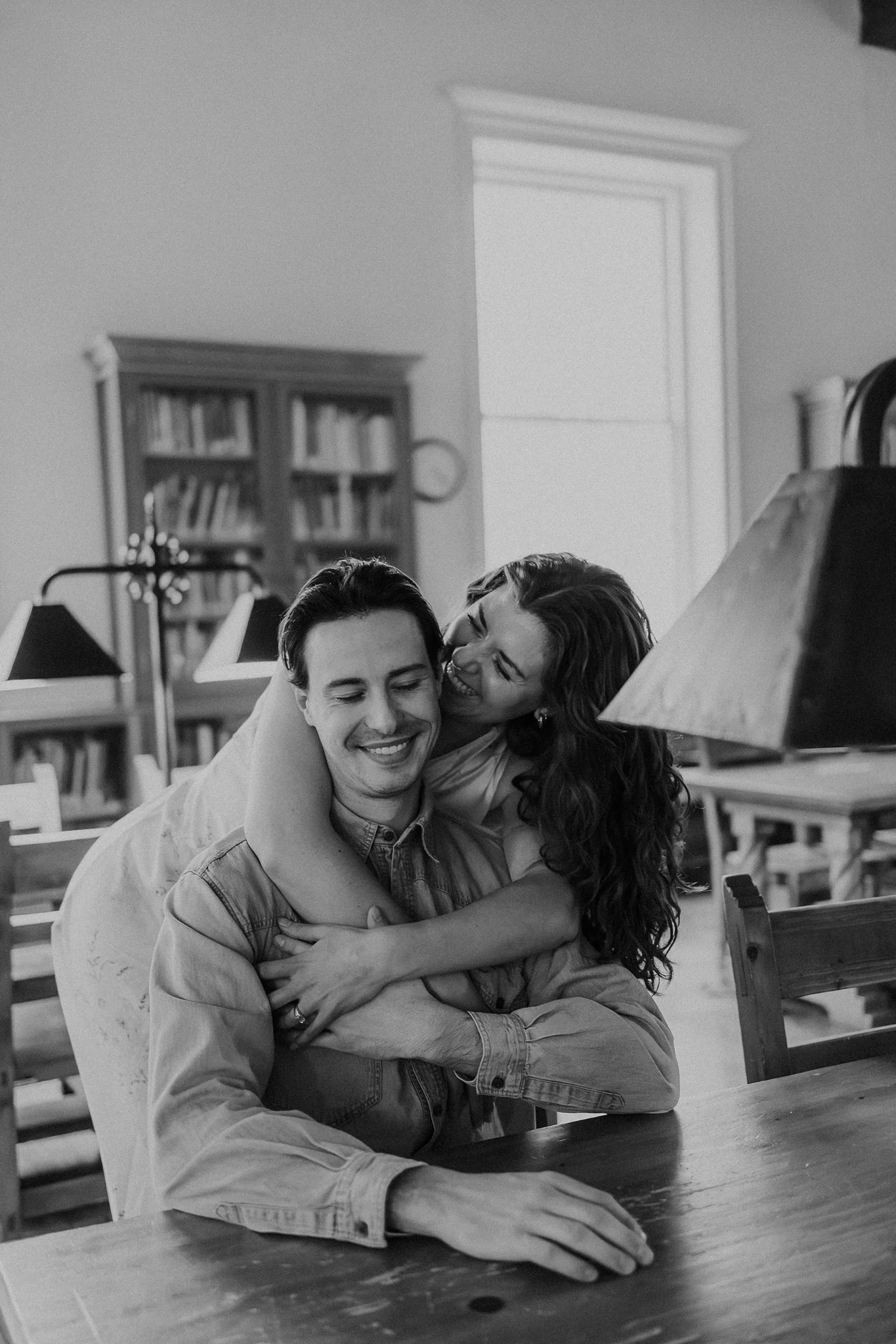 Alicia+lucia+photography+-+santa+fe+engagement+book+shop+engagement+-+library+engagement_0030.jpg