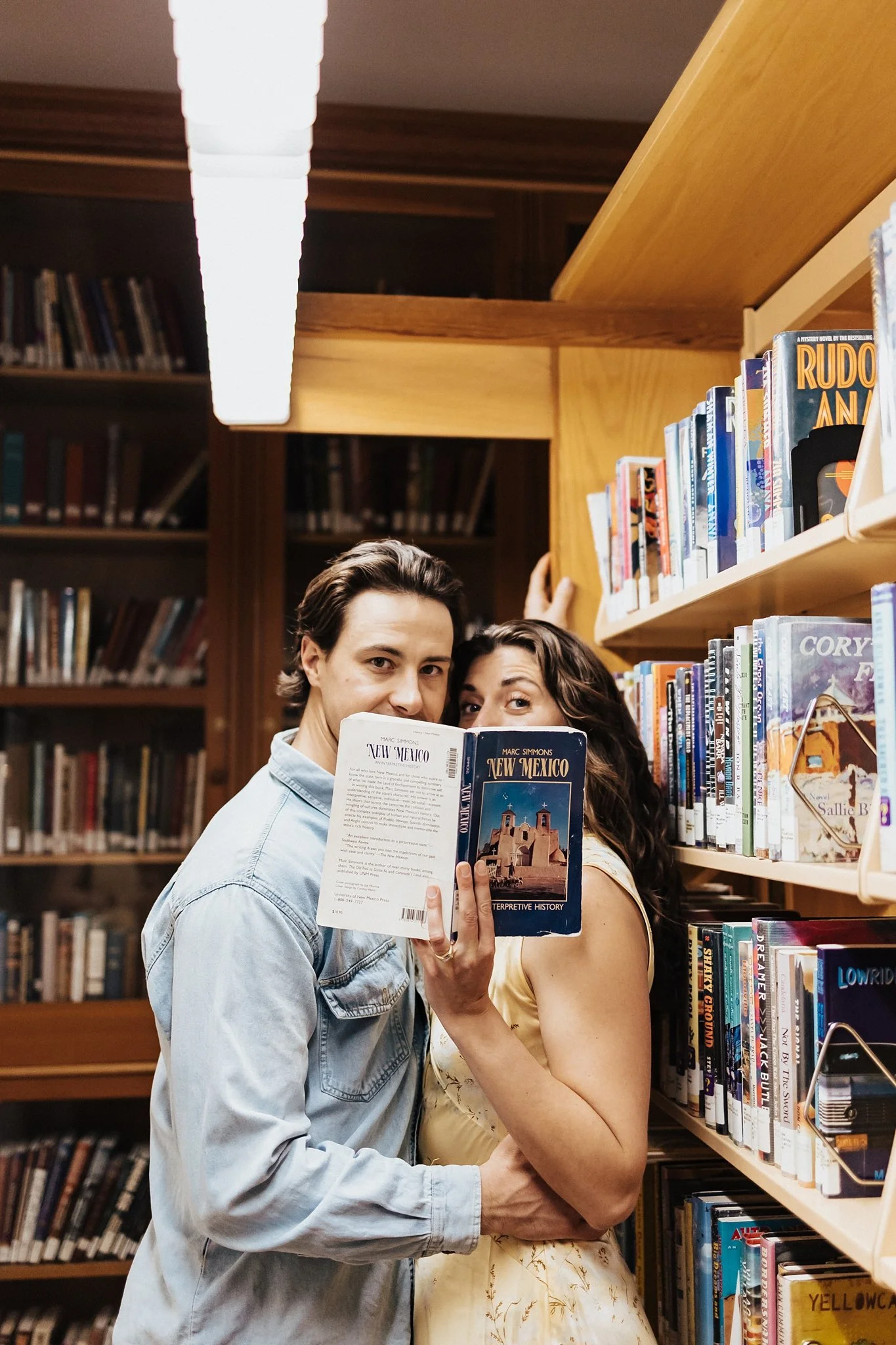 Alicia+lucia+photography+-+santa+fe+engagement+book+shop+engagement+-+library+engagement_0041.jpg