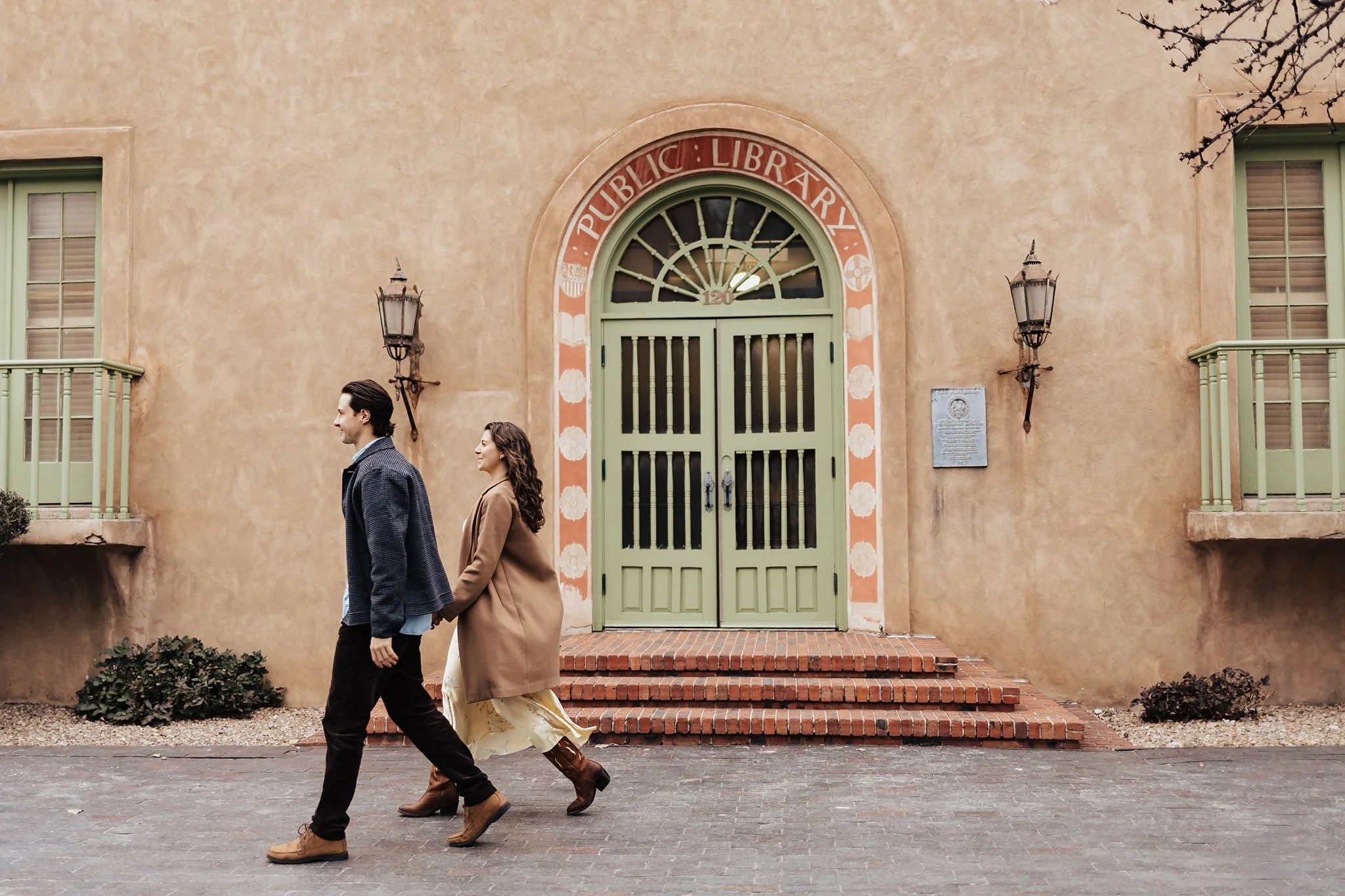 Alicia+lucia+photography+-+santa+fe+engagement+book+shop+engagement+-+library+engagement_0056.jpg
