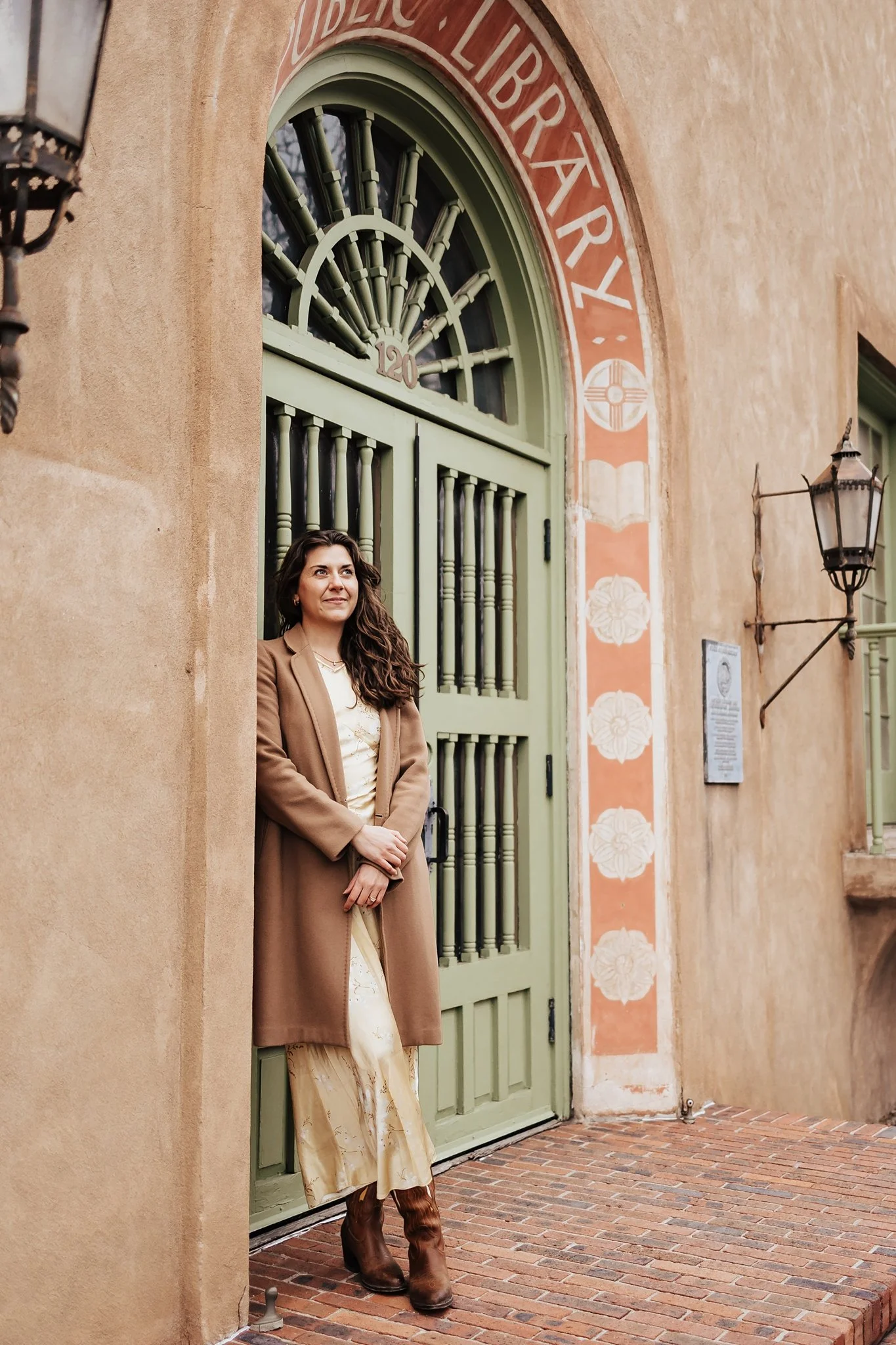 Alicia+lucia+photography+-+santa+fe+engagement+book+shop+engagement+-+library+engagement_0058.jpg