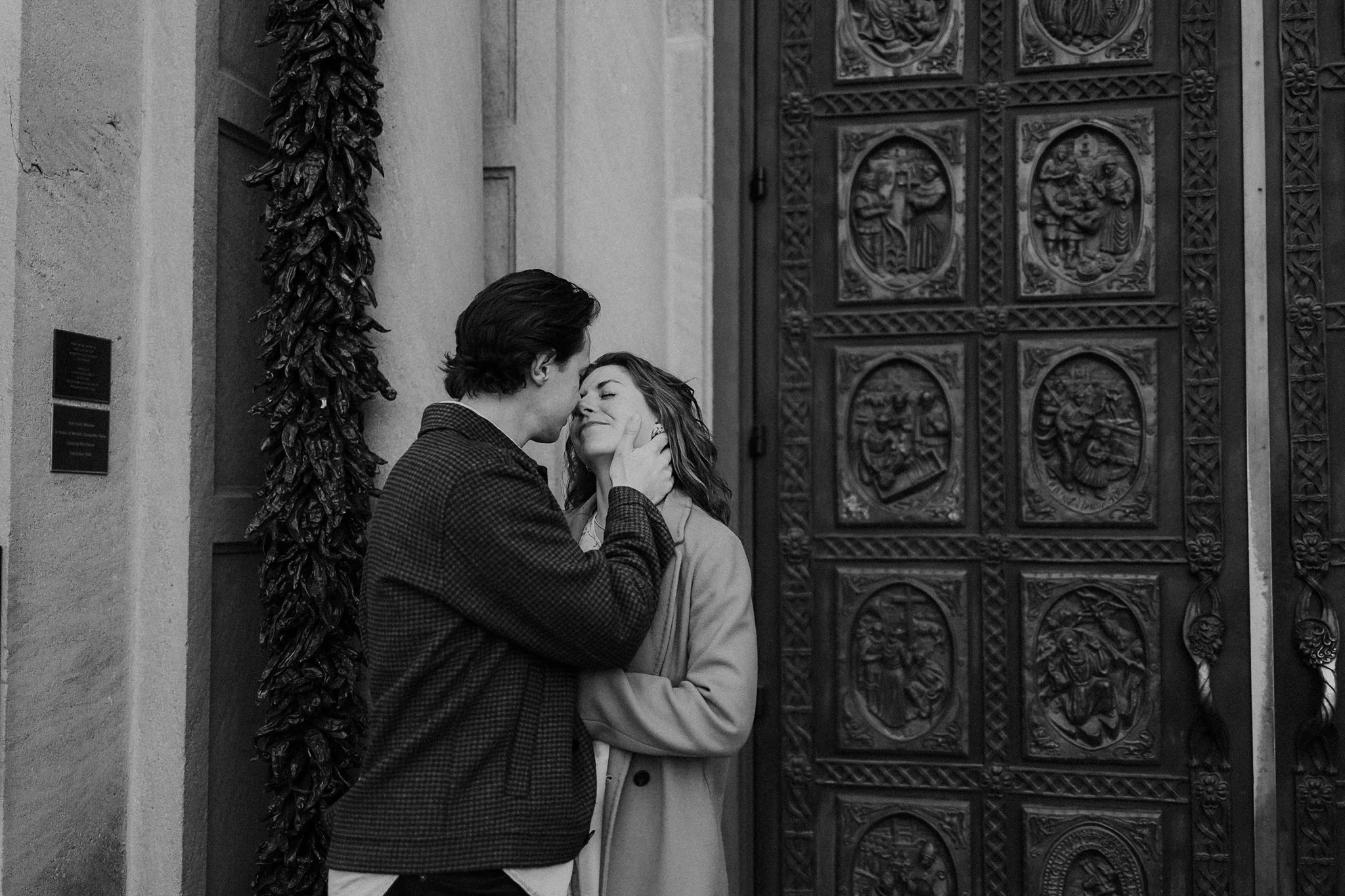 Alicia+lucia+photography+-+santa+fe+engagement+book+shop+engagement+-+library+engagement_0086.jpg