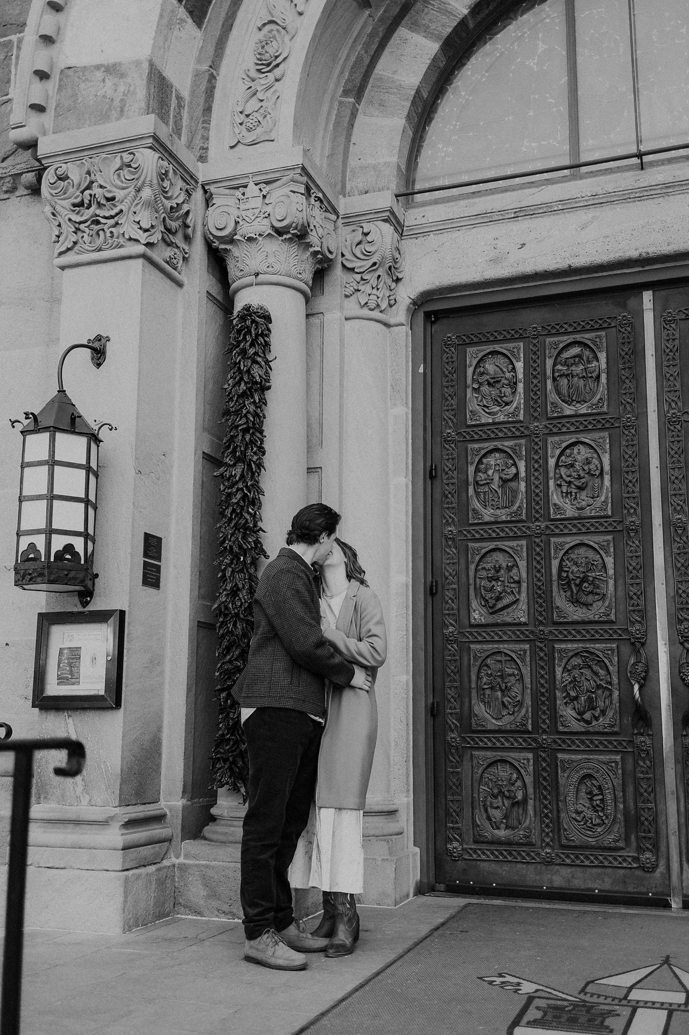Alicia+lucia+photography+-+santa+fe+engagement+book+shop+engagement+-+library+engagement_0088.jpg