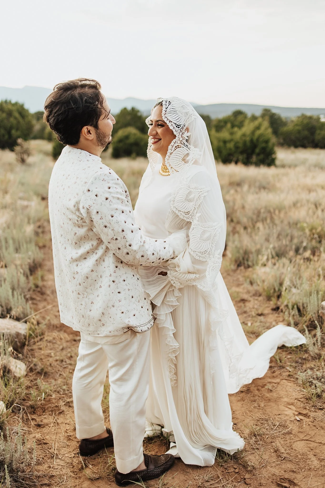 Alicia+lucia+photography+-+multicultural+wedding+-+southwest+wedding+-+naturepointe+wedding+-+albuquerque+wedding_0083.jpg