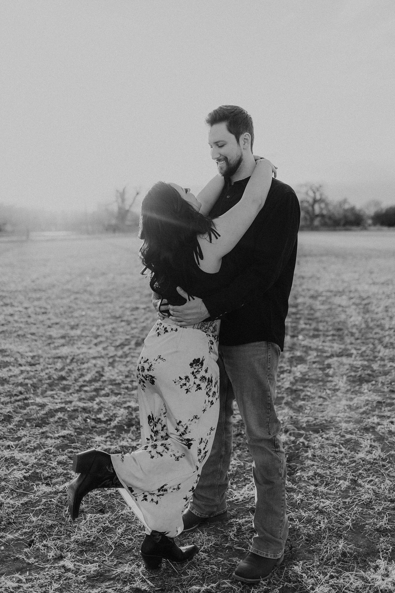Alicia+lucia+photography+-+desert+engagement+-+southwest+engagement+-+santa+fe+wedding_0047.jpg