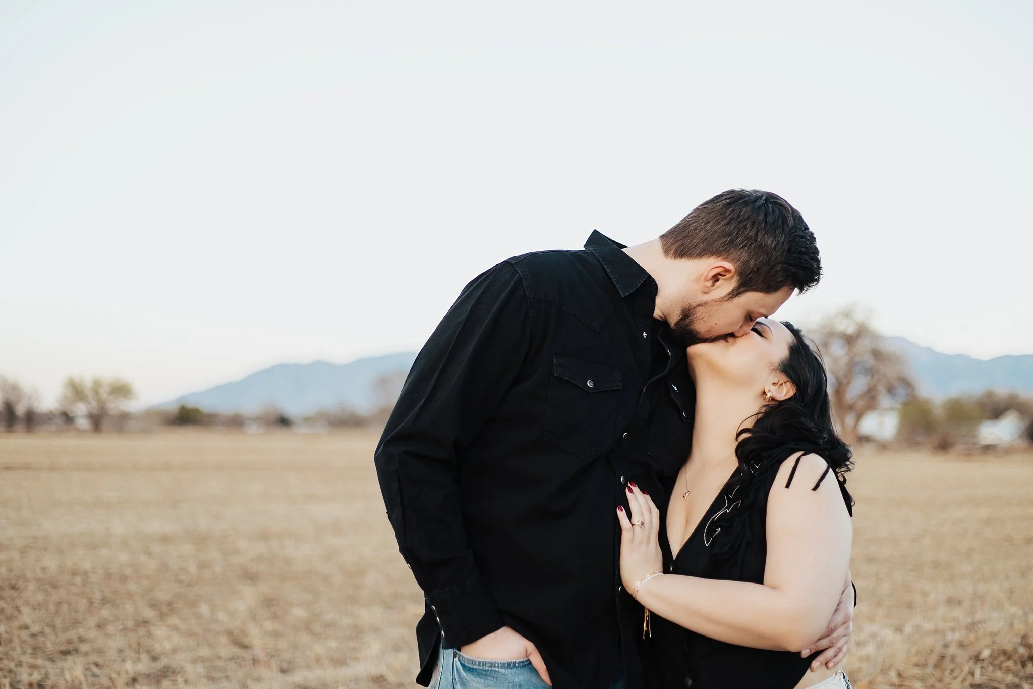 Alicia+lucia+photography+-+desert+engagement+-+southwest+engagement+-+santa+fe+wedding_0065.jpg