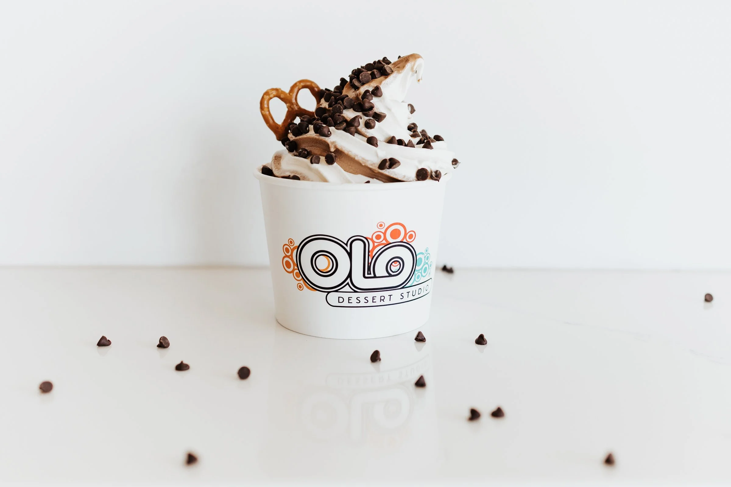 Branding Inspo - Olo Dessert Studio 