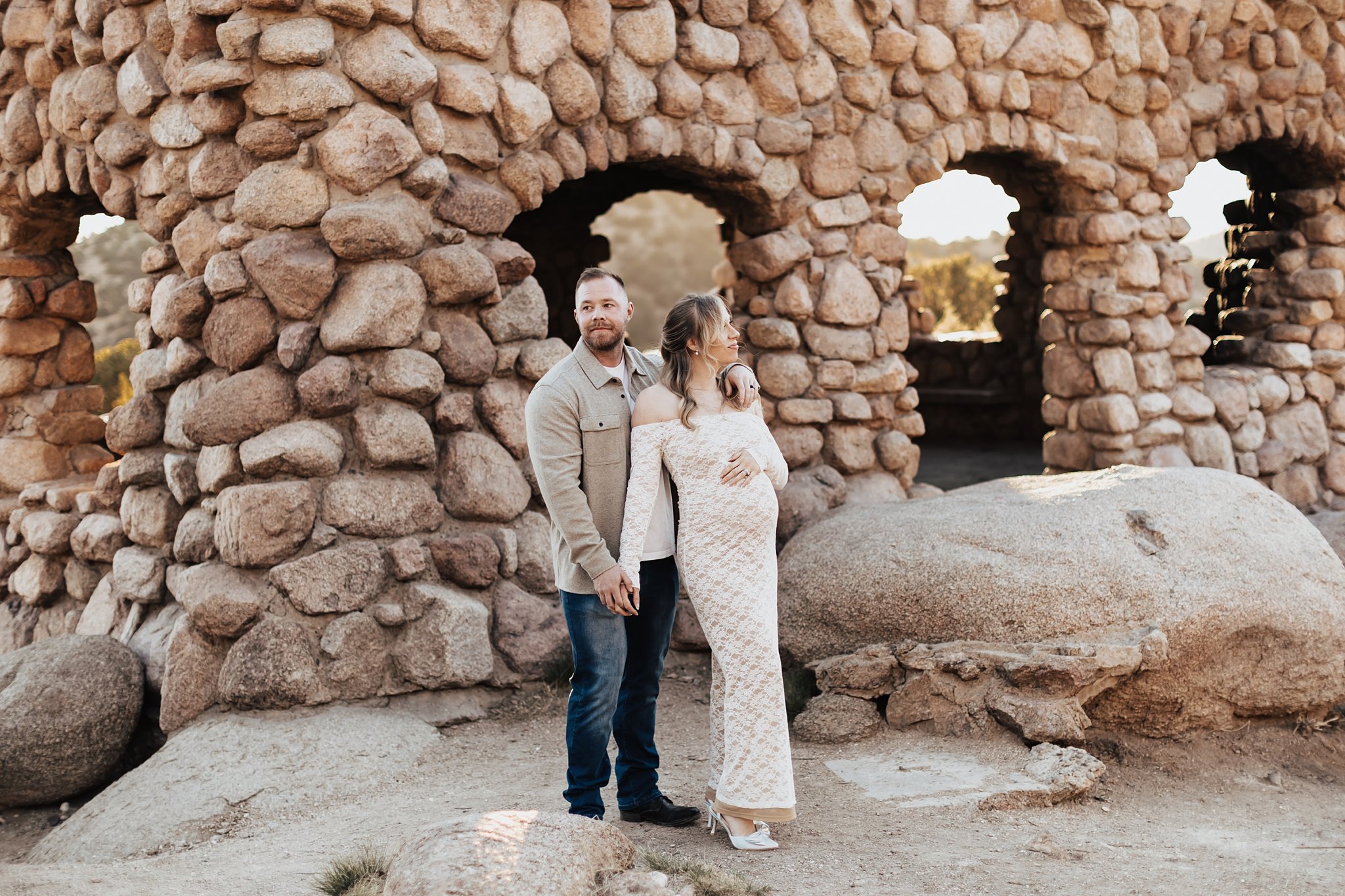 Alicia+lucia+photography+-+maternity+portraits+-+desert+portraits+-+new+mexico+wedding_0001.jpg