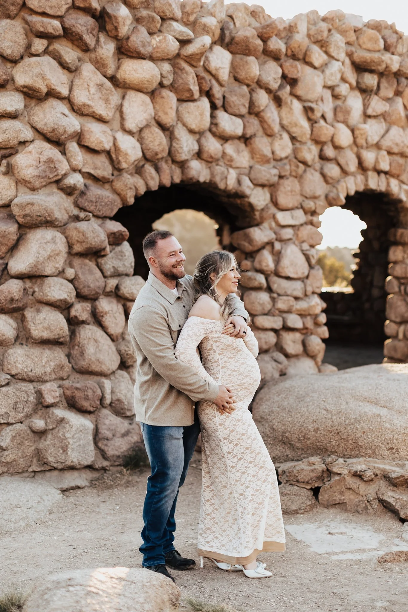 Alicia+lucia+photography+-+maternity+portraits+-+desert+portraits+-+new+mexico+wedding_0004.jpg