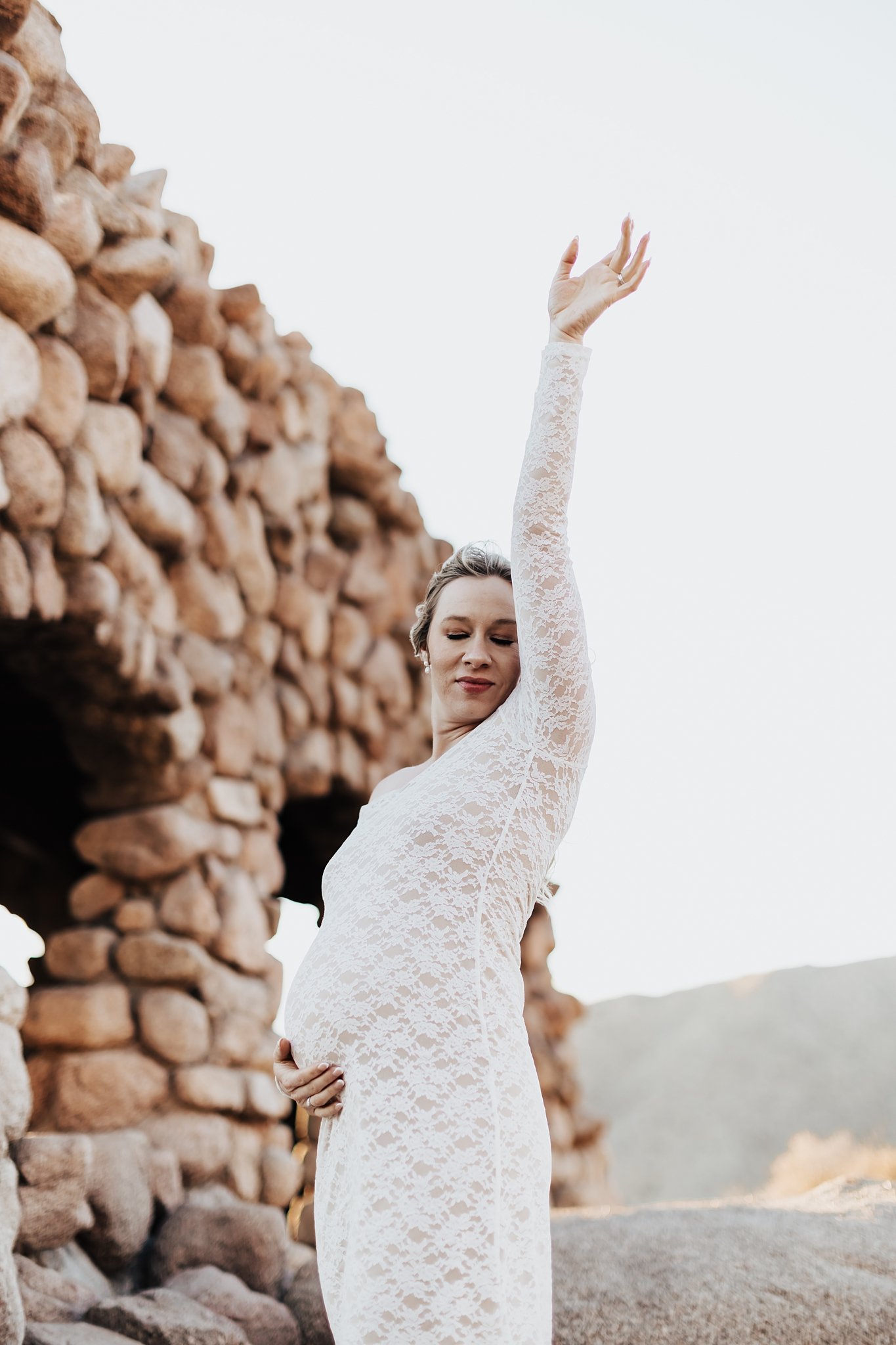 Alicia+lucia+photography+-+maternity+portraits+-+desert+portraits+-+new+mexico+wedding_0016.jpg