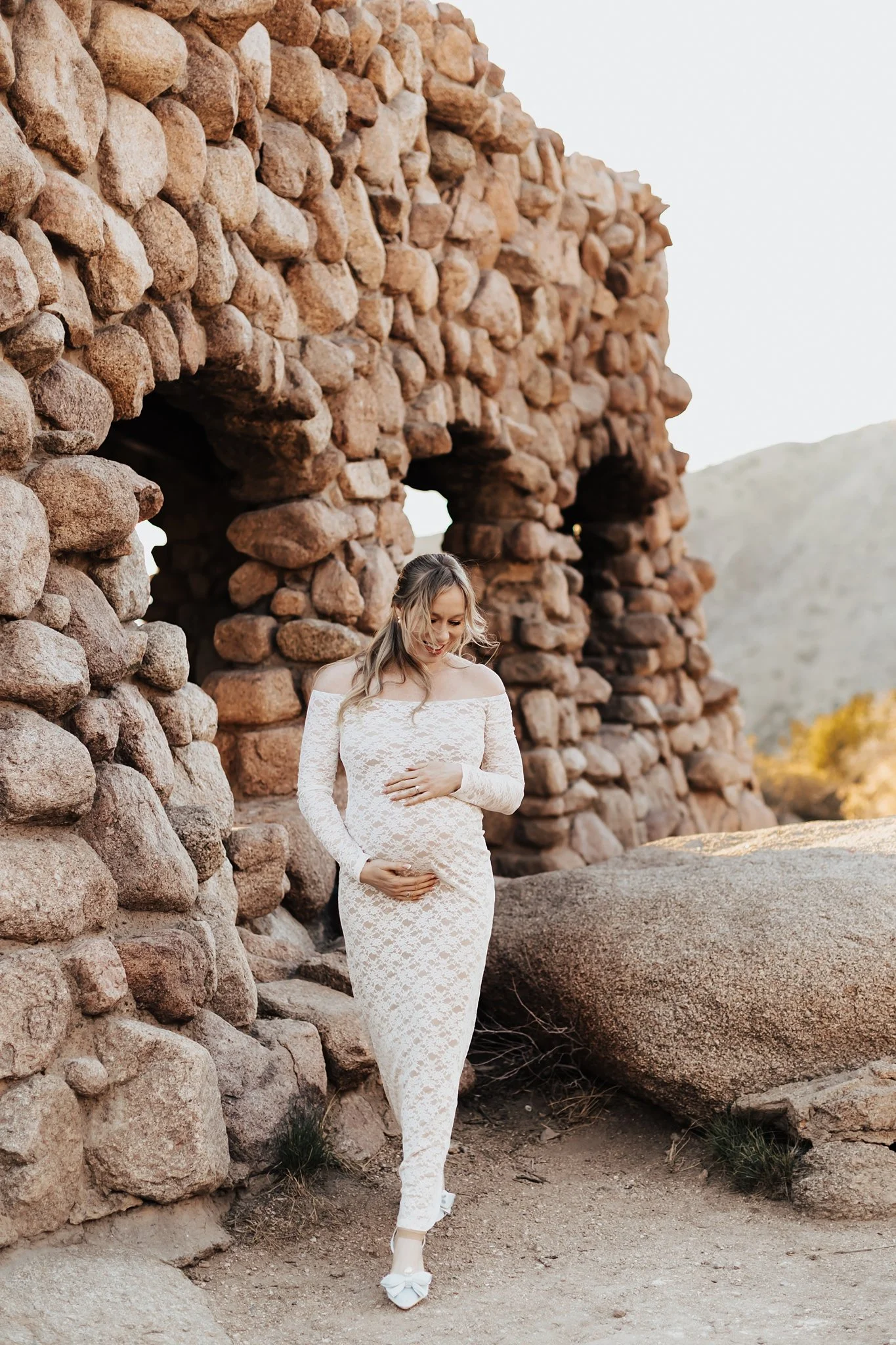 Alicia+lucia+photography+-+maternity+portraits+-+desert+portraits+-+new+mexico+wedding_0018.jpg