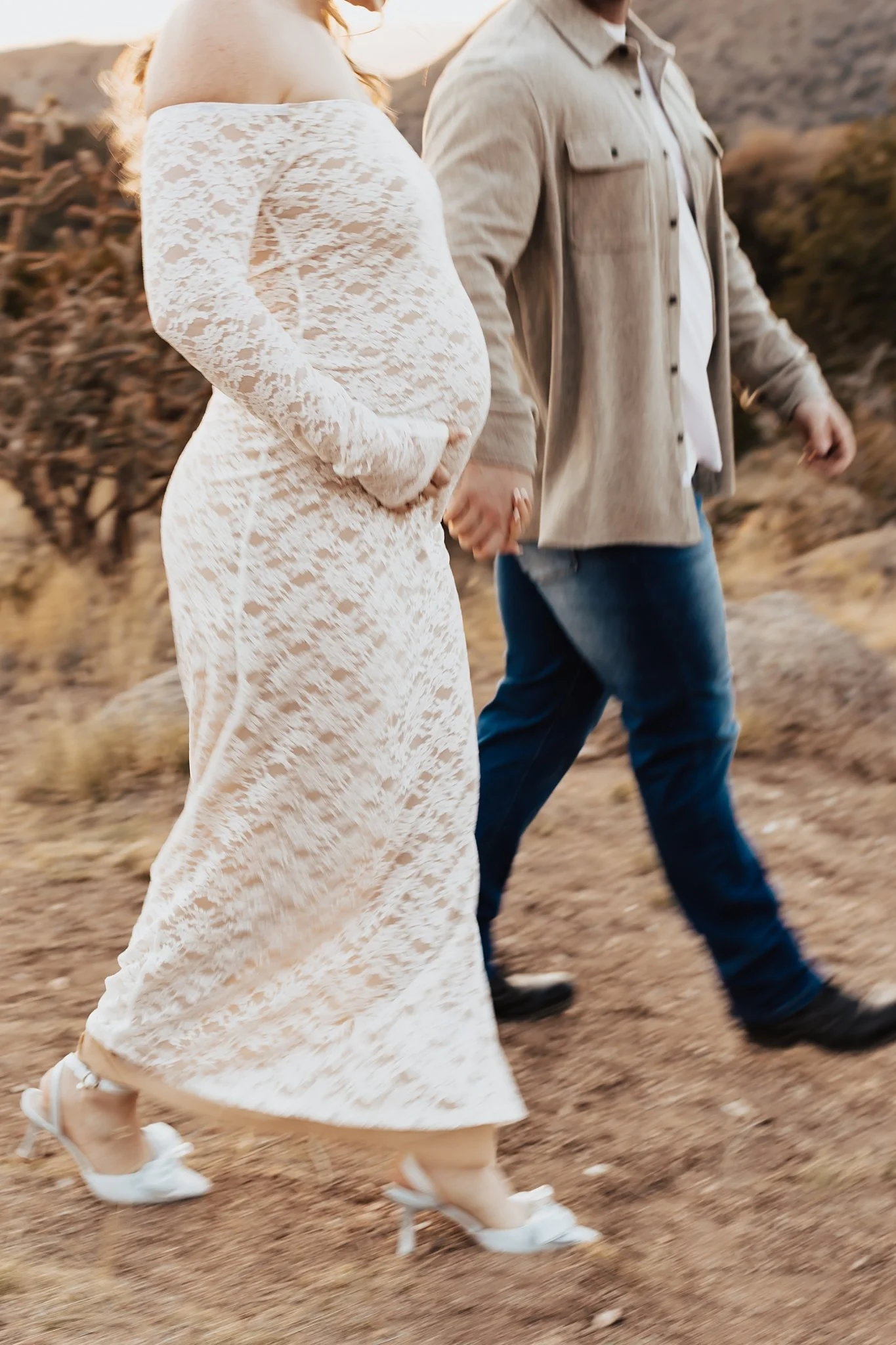 Alicia+lucia+photography+-+maternity+portraits+-+desert+portraits+-+new+mexico+wedding_0033.jpg