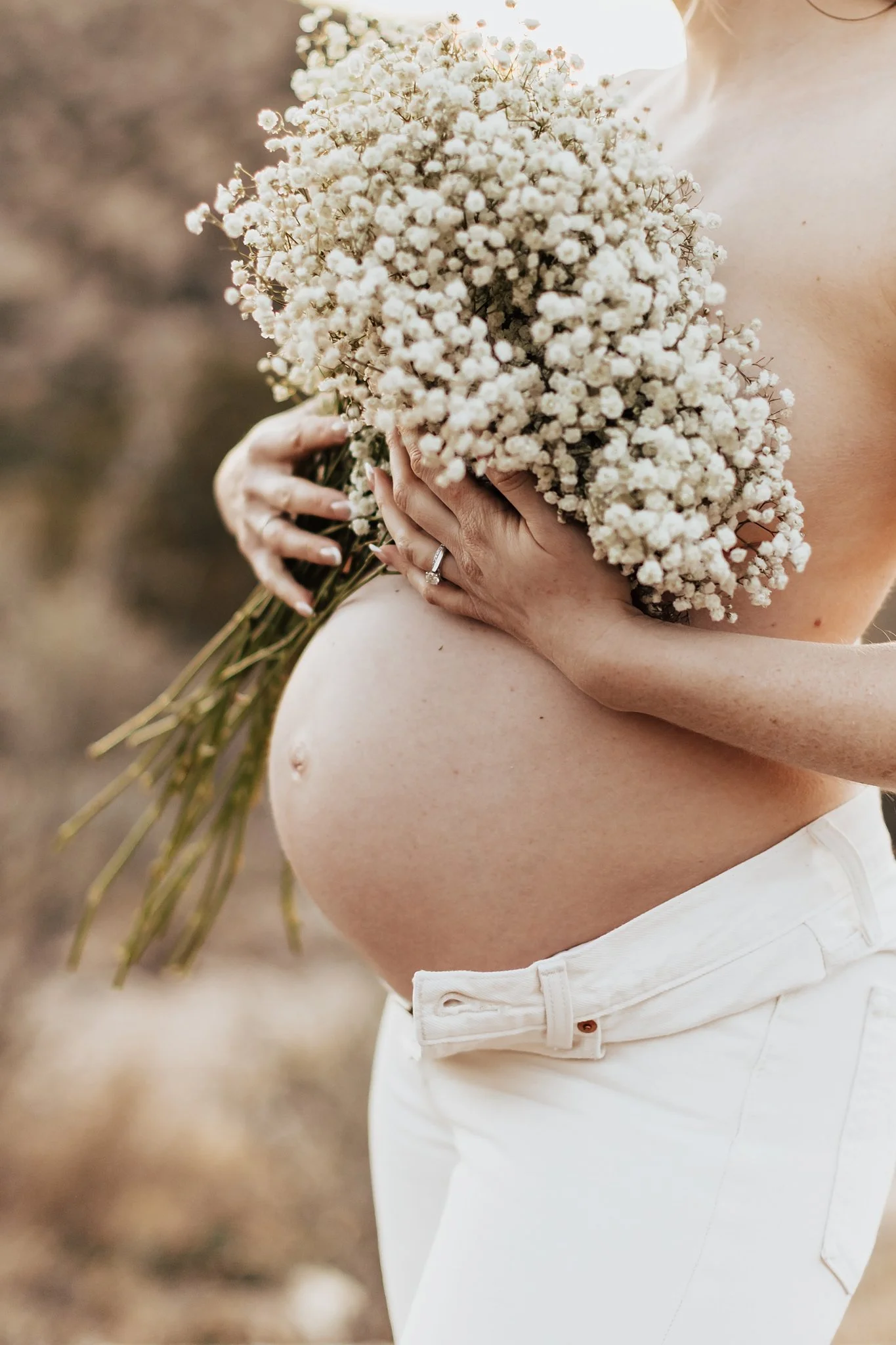 Alicia+lucia+photography+-+maternity+portraits+-+desert+portraits+-+new+mexico+wedding_0062.jpg
