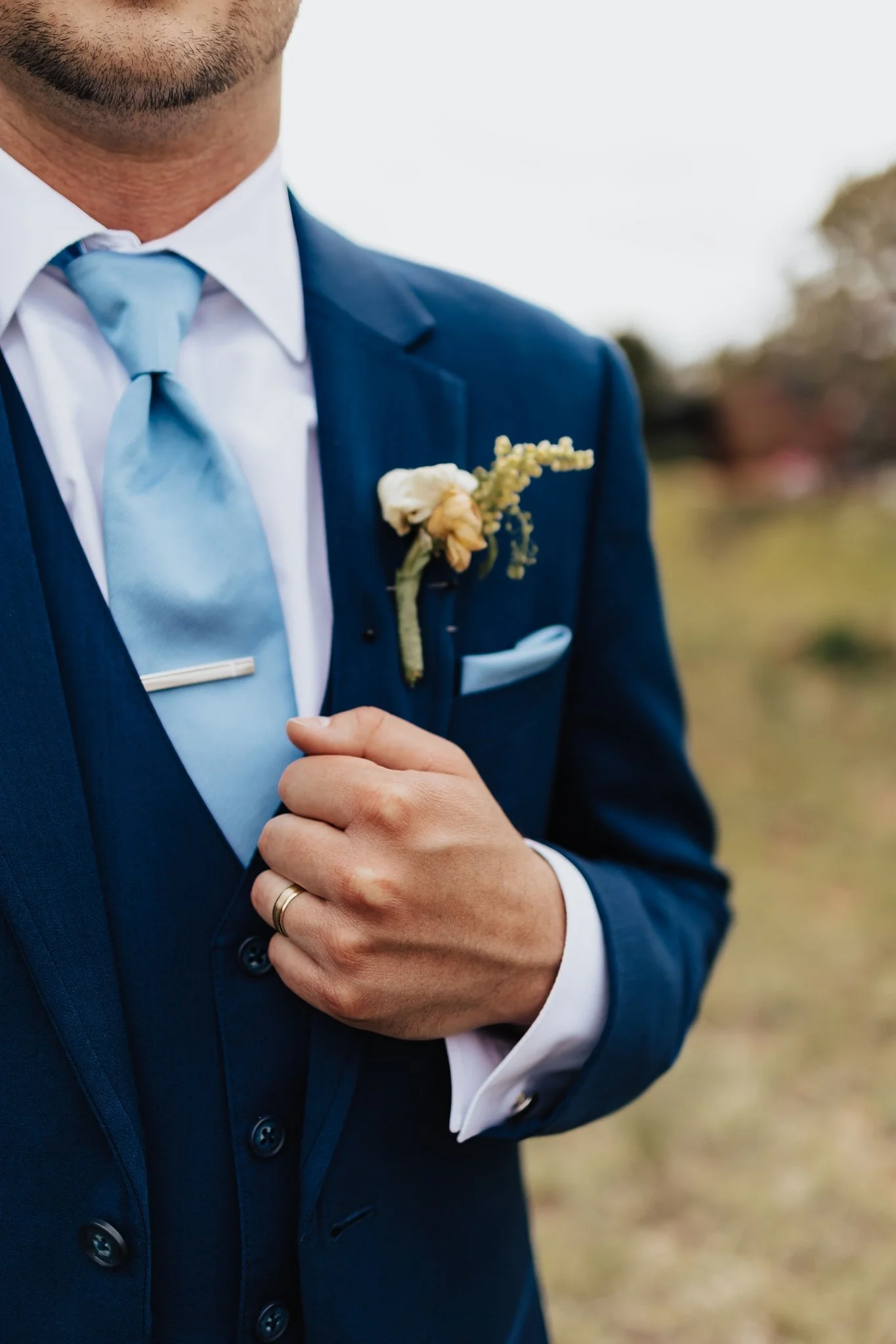 Alicia+lucia+photography+-+groom+style+-+destination+wedding+-+southwest+wedding_0007.jpg