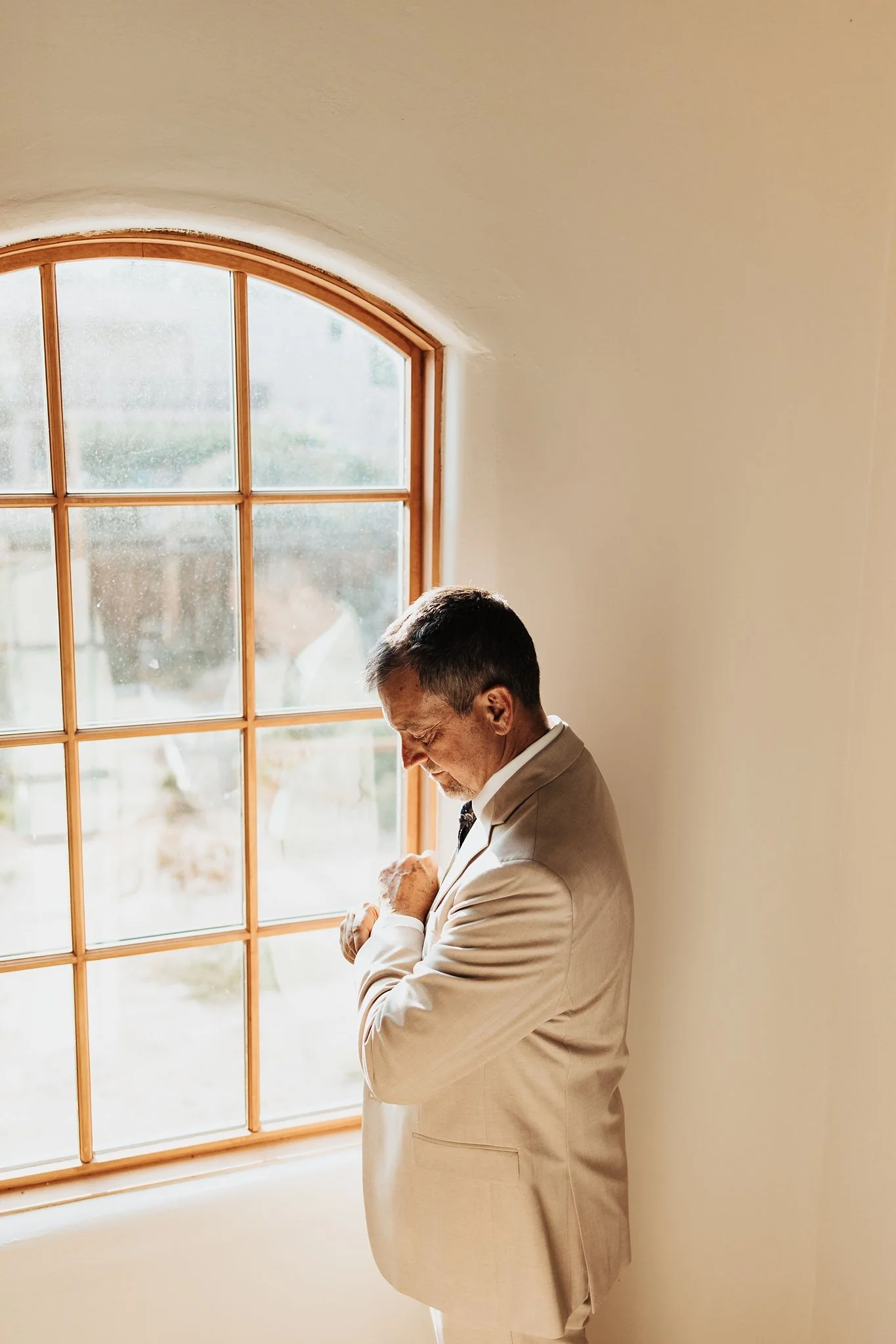 Alicia+lucia+photography+-+groom+style+-+destination+wedding+-+southwest+wedding_0026.jpg