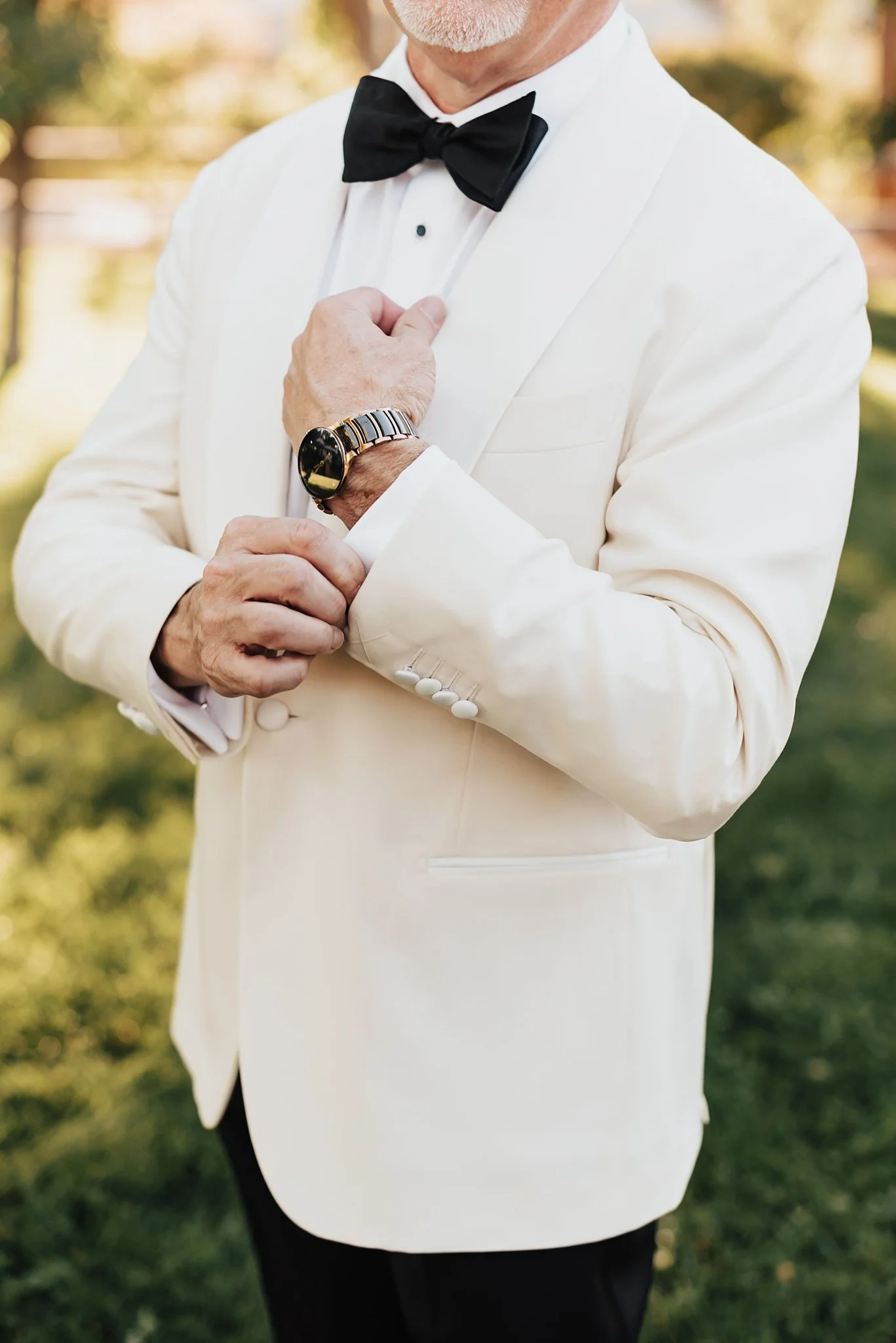 Alicia+lucia+photography+-+groom+style+-+destination+wedding+-+southwest+wedding_0034.jpg