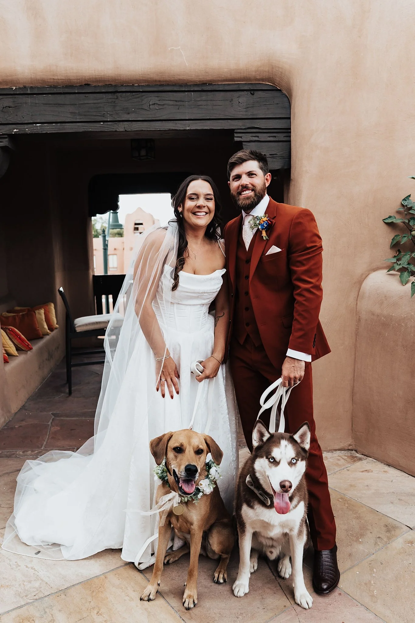 Alicia+lucia+photography+-+groom+style+-+destination+wedding+-+southwest+wedding_0044.jpg