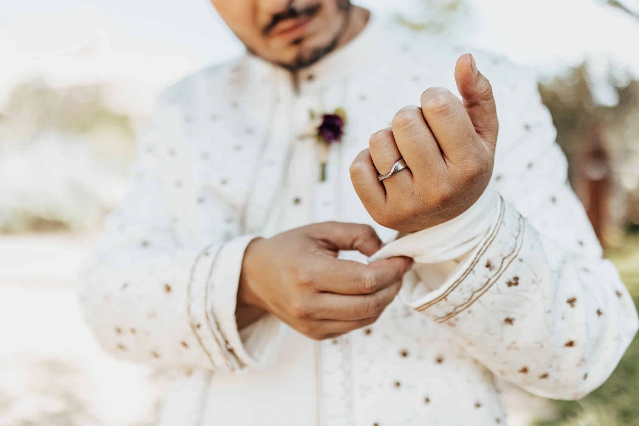 Alicia+lucia+photography+-+groom+style+-+destination+wedding+-+southwest+wedding_0045.jpg