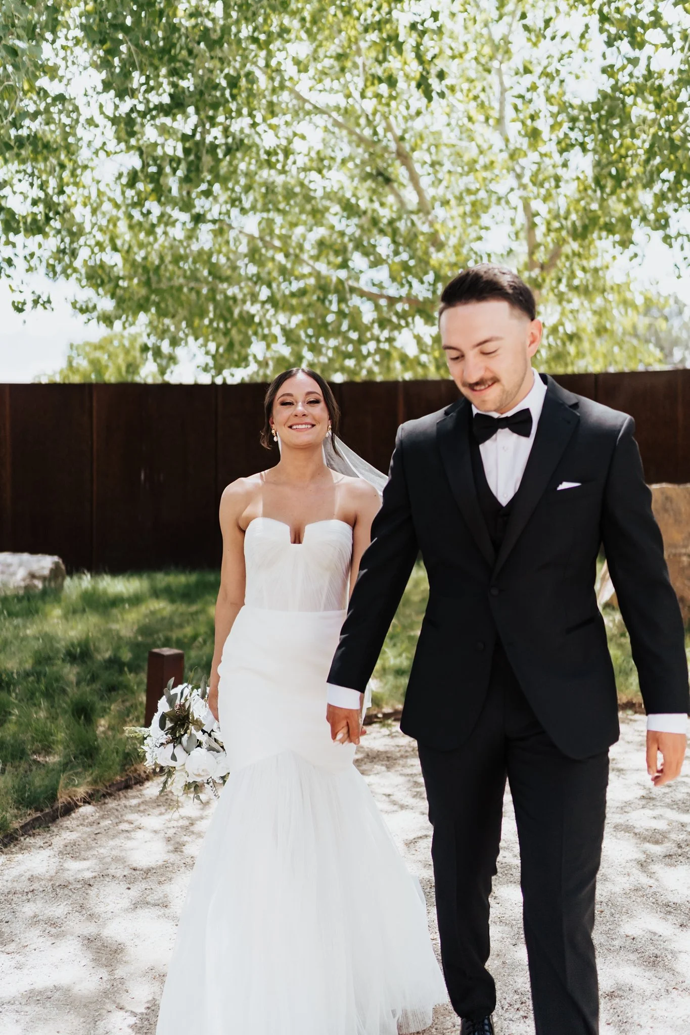 Alicia+lucia+photography+-+groom+style+-+destination+wedding+-+southwest+wedding_0056.jpg