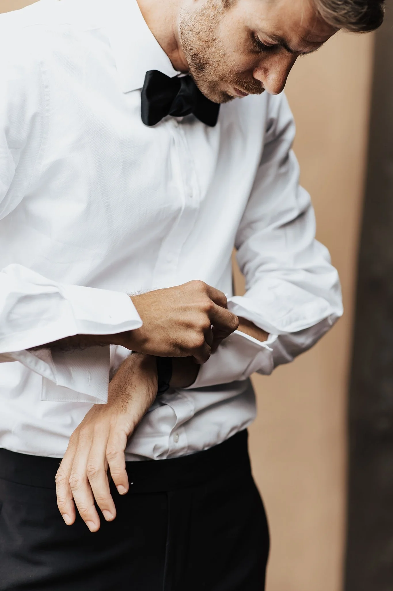 Alicia+lucia+photography+-+groom+style+-+destination+wedding+-+southwest+wedding_0099.jpg