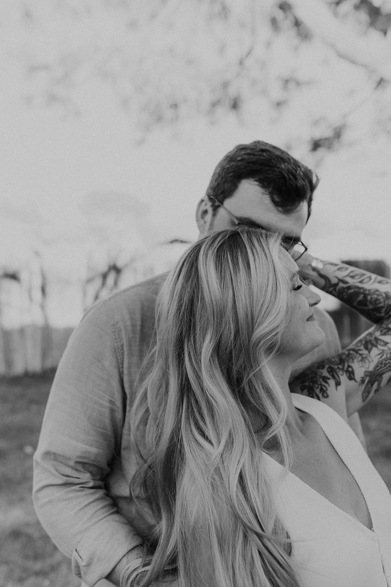 Alicia+lucia+photography+-+home+-+engagement+-+southwest+engagement+-+backyard+wedding_0006.jpg
